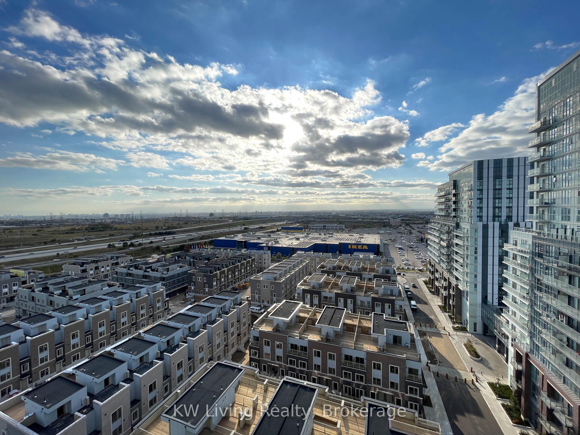 Photo 5 of Unit 1506, 60 Honeycrisp Crescent, Vaughan, Vaughan Corporate Centre — HOMEH
