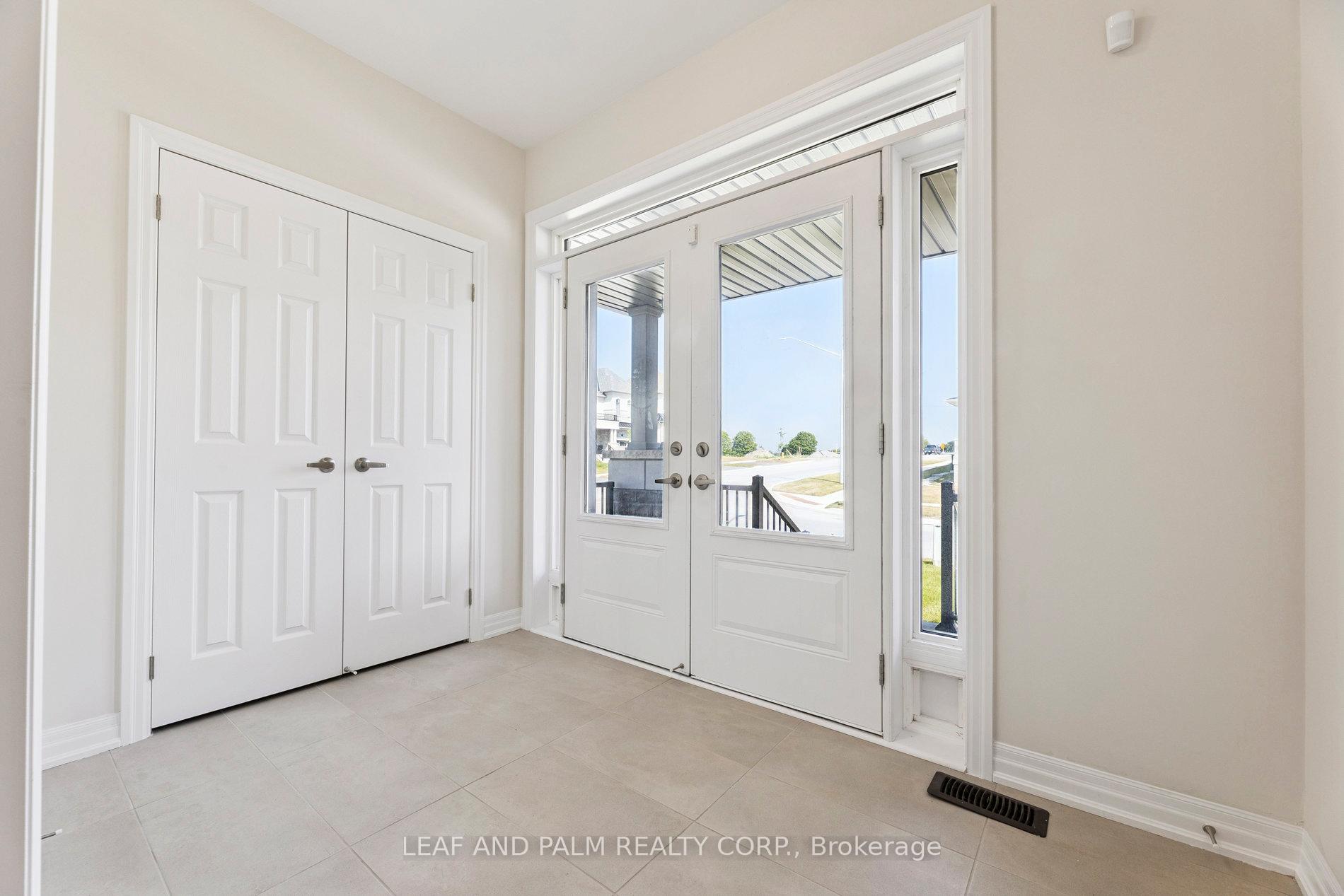 Photo 5 of 107 Ed Ewert Avenue, Clarington, Newcastle — HOMEH