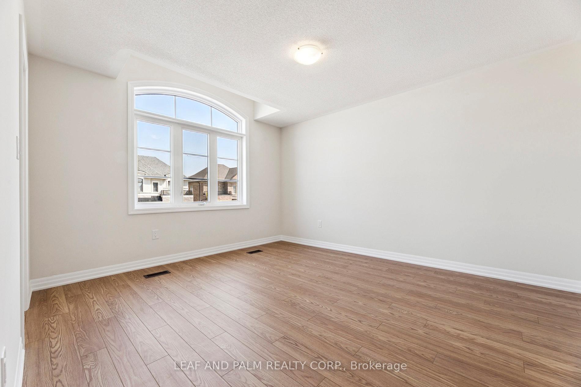 Photo 29 of 107 Ed Ewert Avenue, Clarington, Newcastle — HOMEH