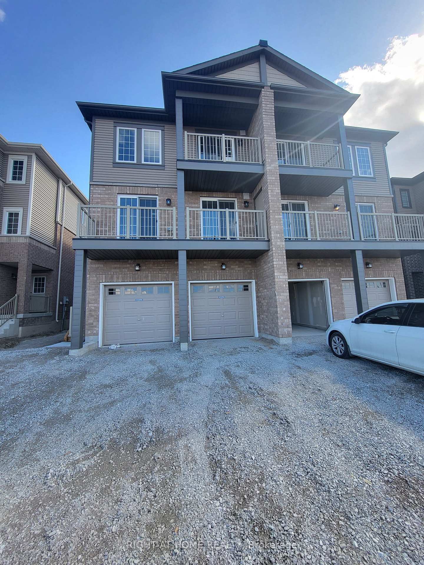 Front of Unit 3, 11 Tobias Lane