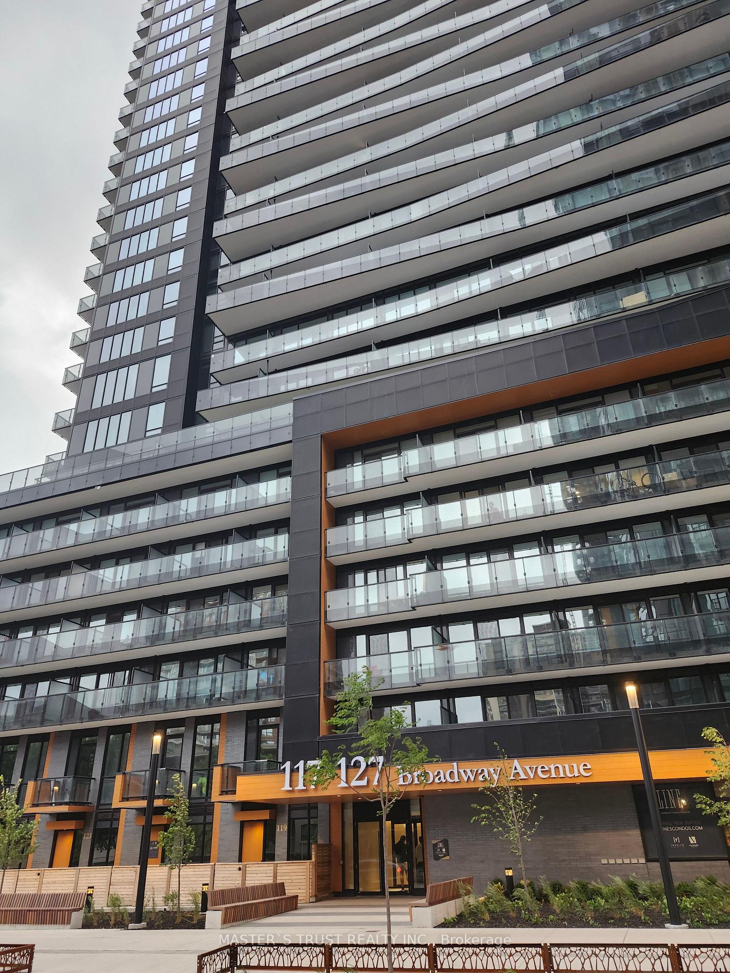 Front of Unit 2702, 117 Broadway Avenue