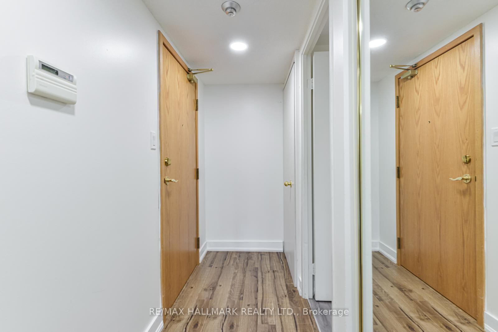 Photo 6 of Unit 507, 195 Wynford Drive, Toronto, Flemingdon Park — HOMEH