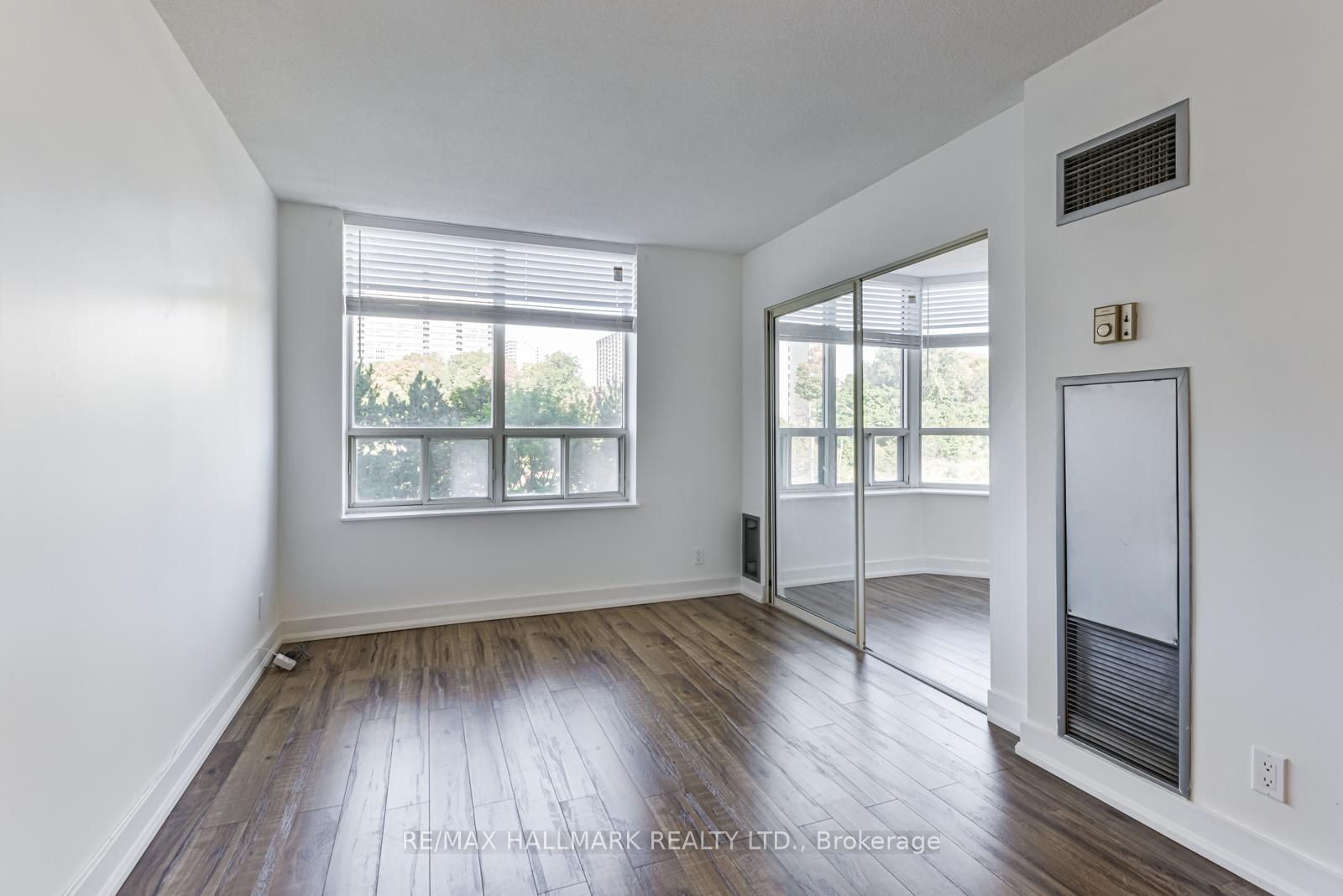 Photo 8 of Unit 507, 195 Wynford Drive, Toronto, Flemingdon Park — HOMEH
