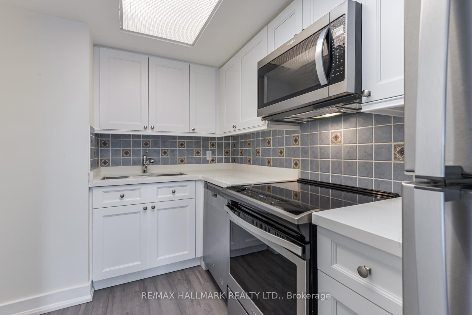 Photo 9 of Unit 507, 195 Wynford Drive, Toronto, Flemingdon Park — HOMEH