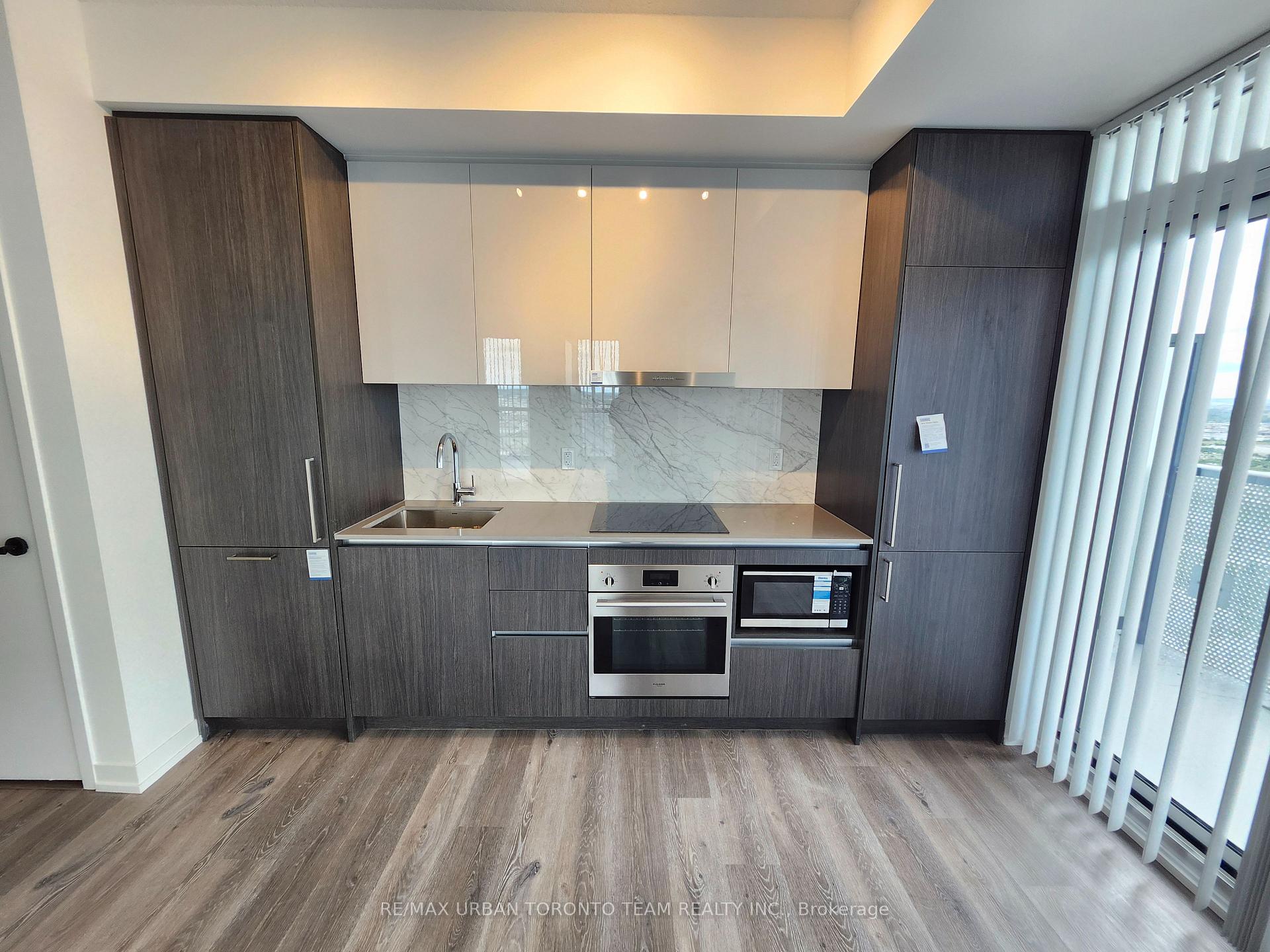 Photo 8 of Unit 4509, 225 Commerce Street, Vaughan, Vaughan Corporate Centre — HOMEH
