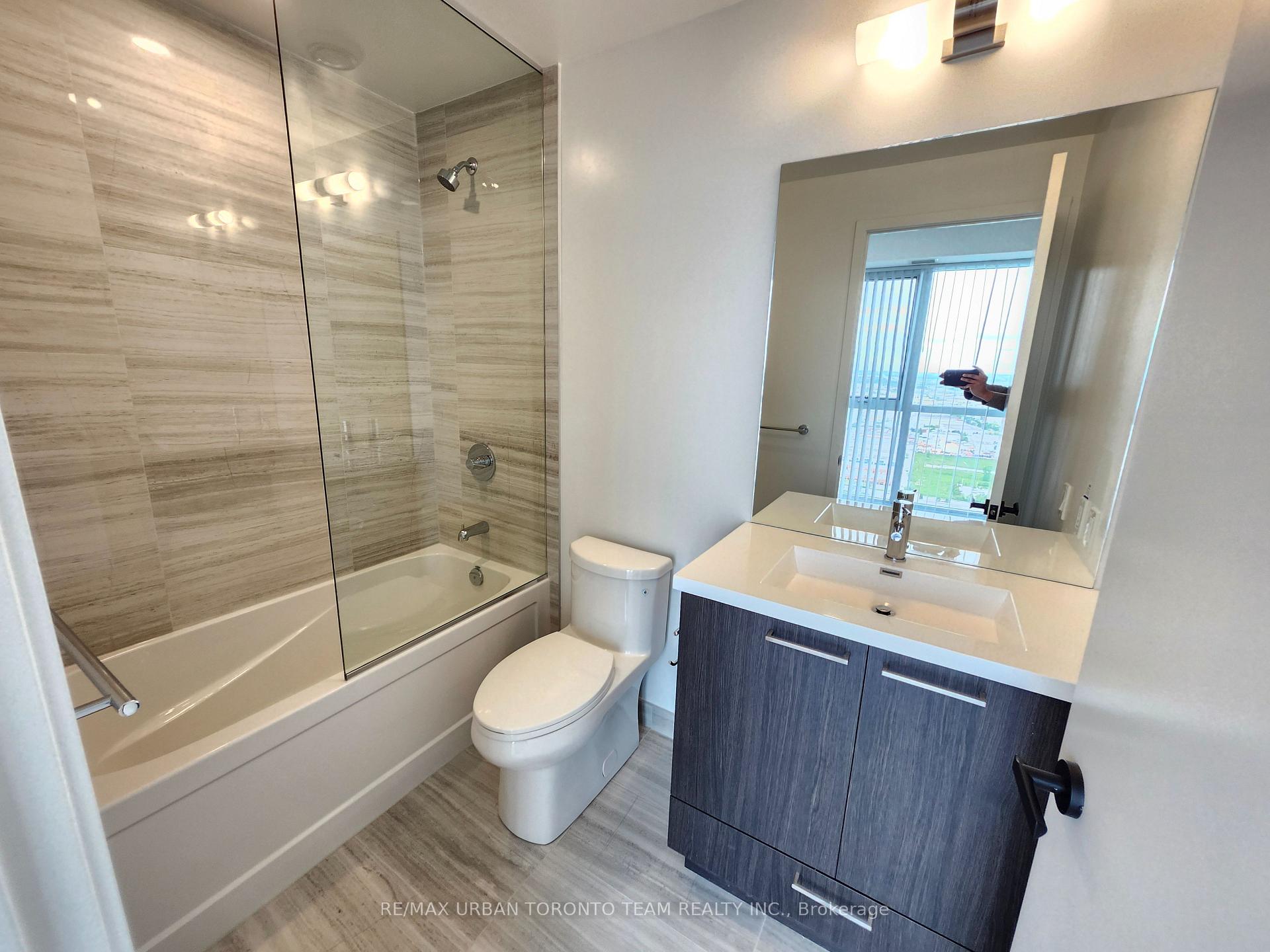 Photo 13 of Unit 4509, 225 Commerce Street, Vaughan, Vaughan Corporate Centre — HOMEH