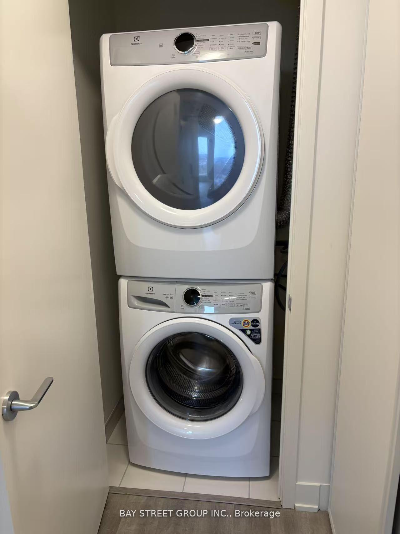 Photo 3 of Unit 1017, 56 Andre De Grasse Street, Markham, Unionville — HOMEH