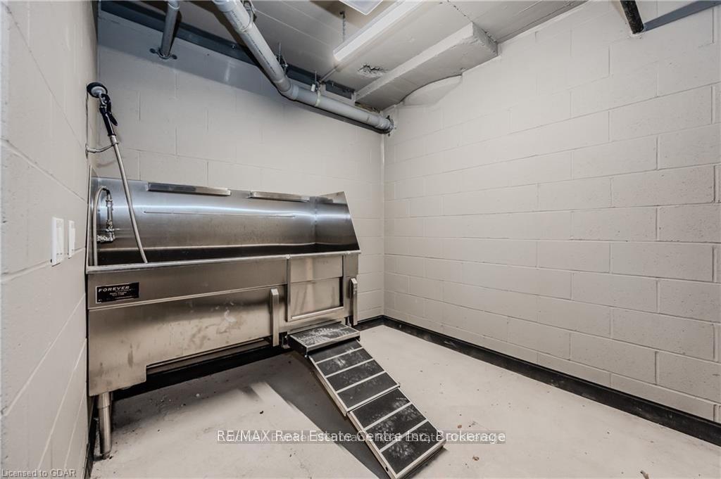 Photo 14 of Unit 520, 120 Huron Street, Guelph, St. Patrick's Ward — HOMEH