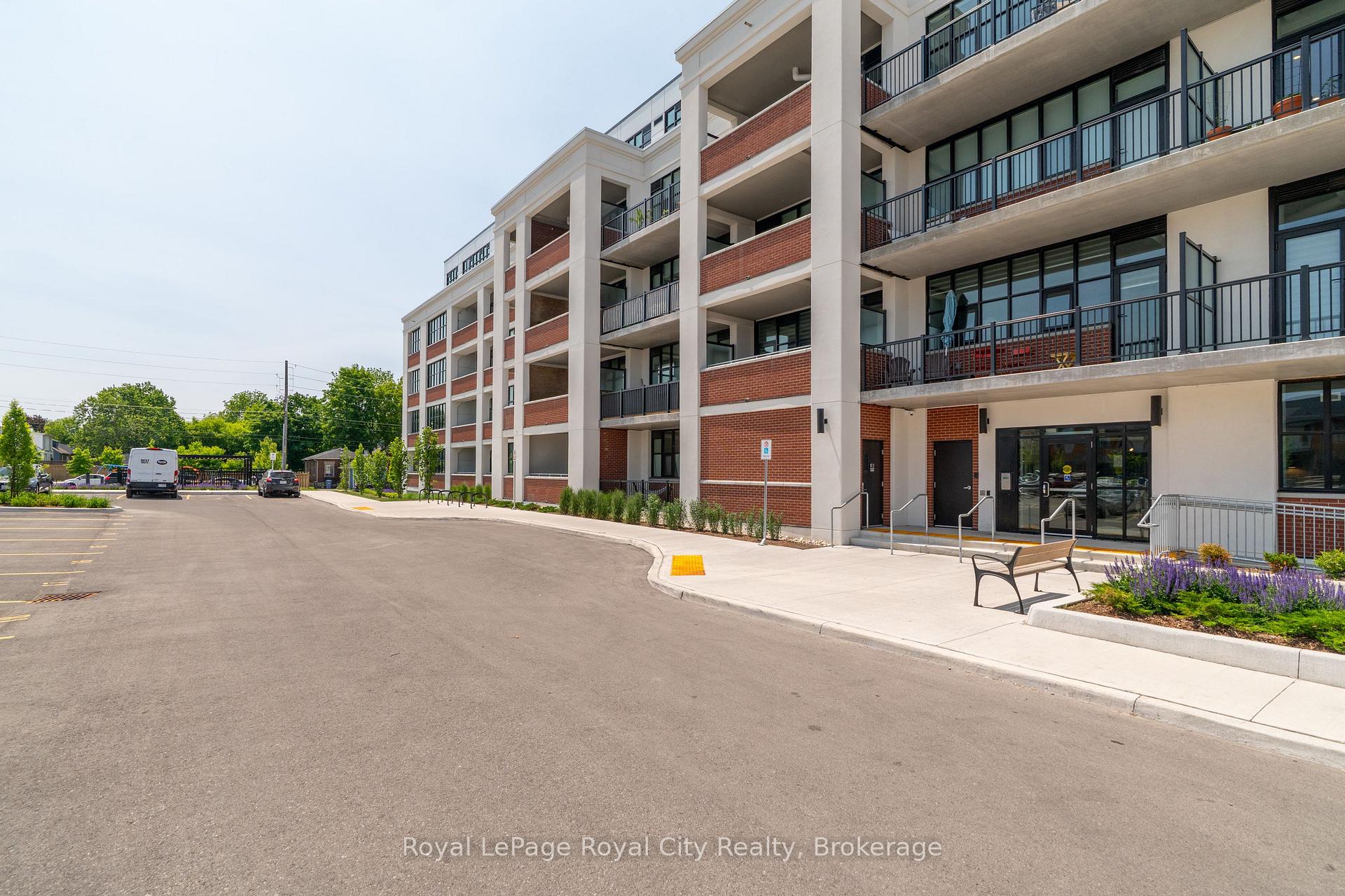 Photo 4 of Unit 117, 120 Huron Street, Guelph, St. Patrick's Ward — HOMEH