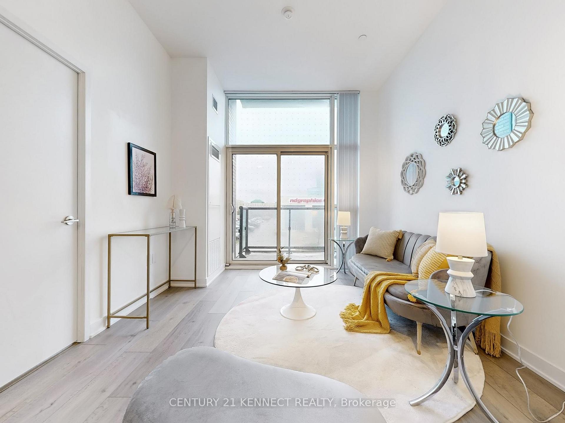 Photo 18 of Unit 215, 10 Honeycrisp Crescent, Vaughan, Vaughan Corporate Centre — HOMEH