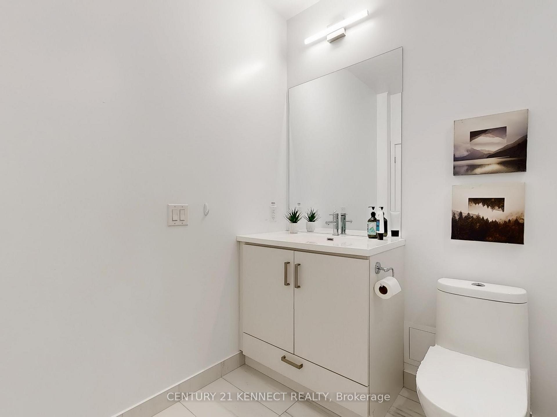 Photo 12 of Unit 215, 10 Honeycrisp Crescent, Vaughan, Vaughan Corporate Centre — HOMEH