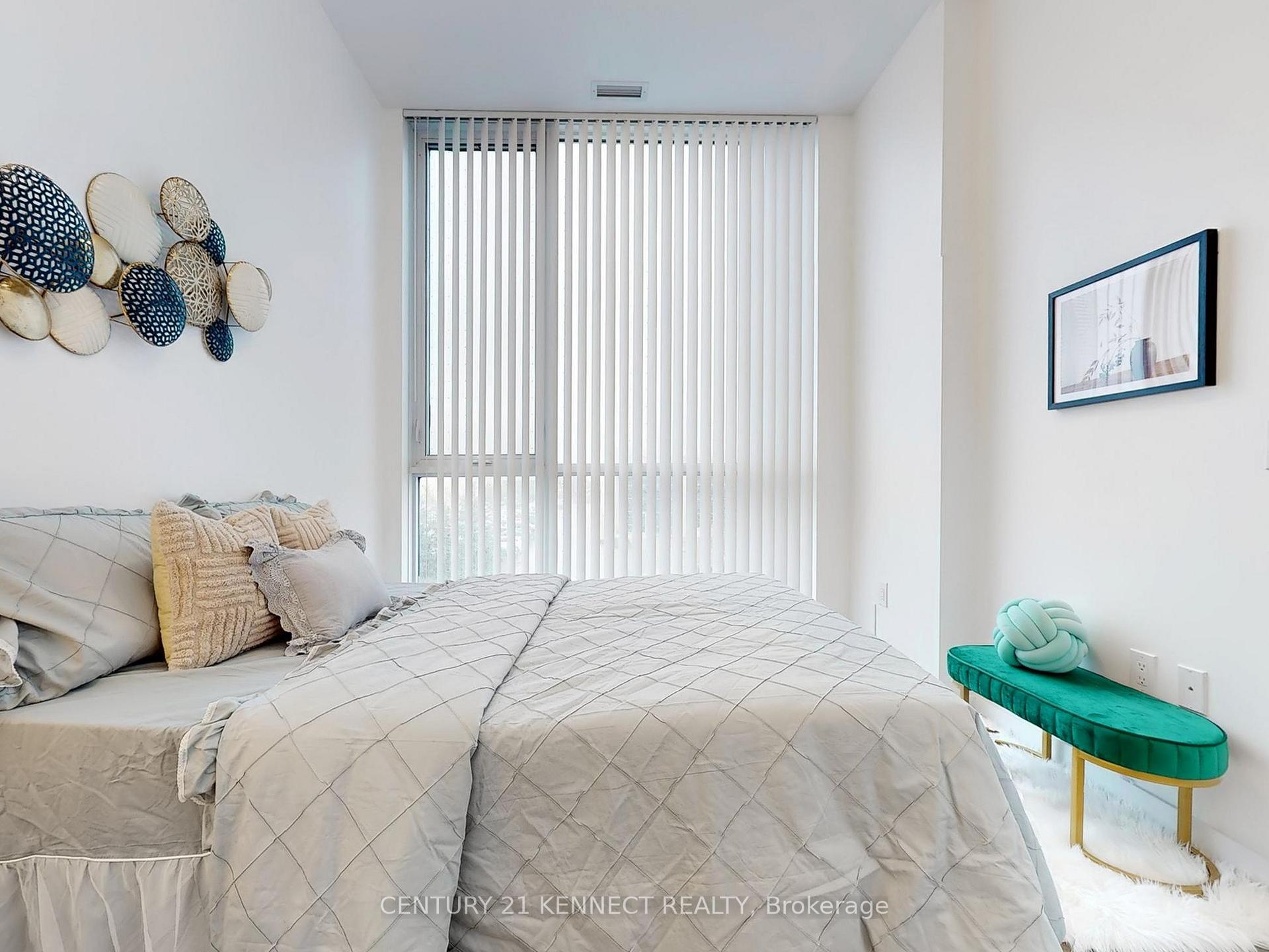 Photo 16 of Unit 215, 10 Honeycrisp Crescent, Vaughan, Vaughan Corporate Centre — HOMEH