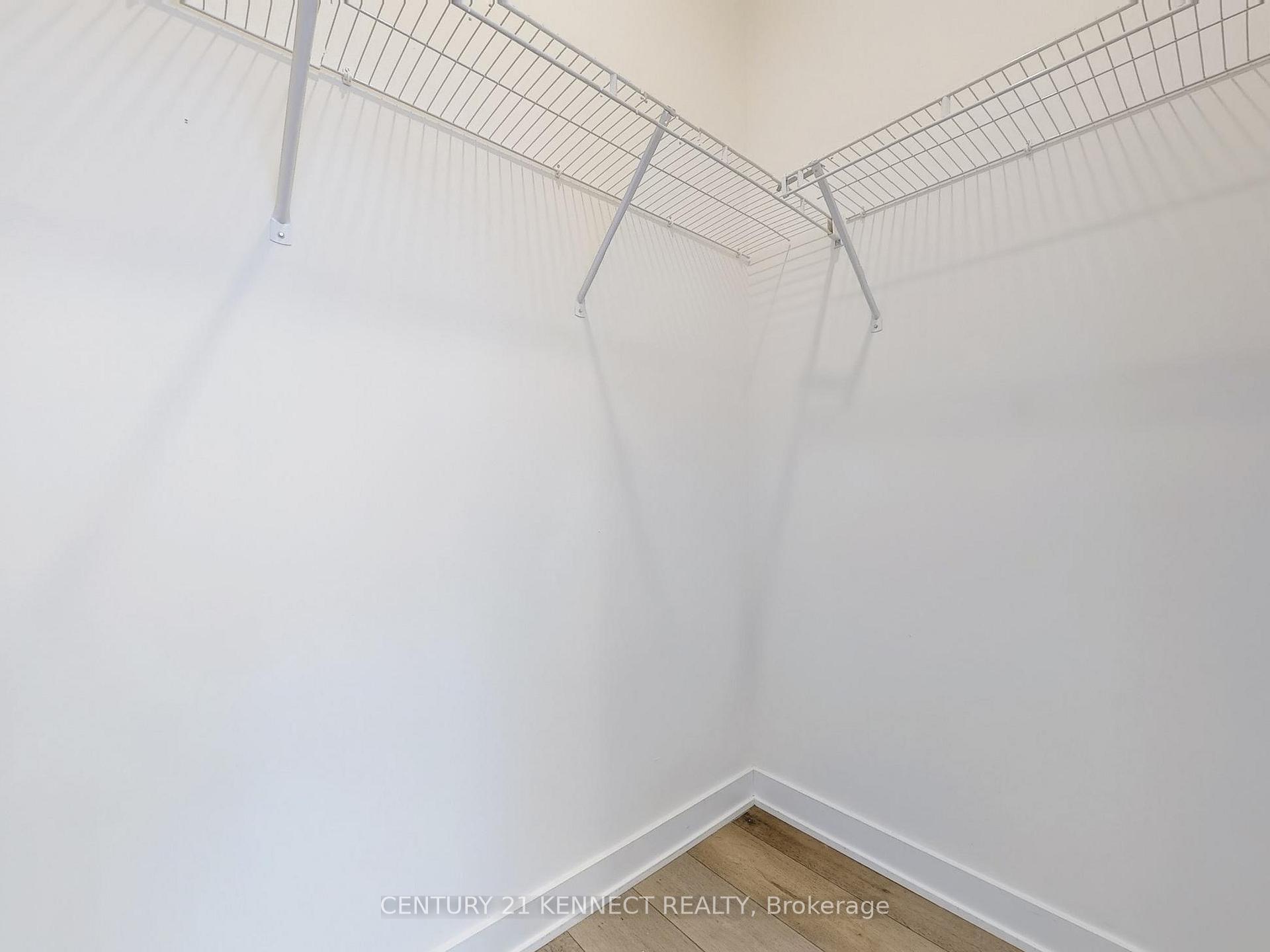 Photo 15 of Unit 215, 10 Honeycrisp Crescent, Vaughan, Vaughan Corporate Centre — HOMEH