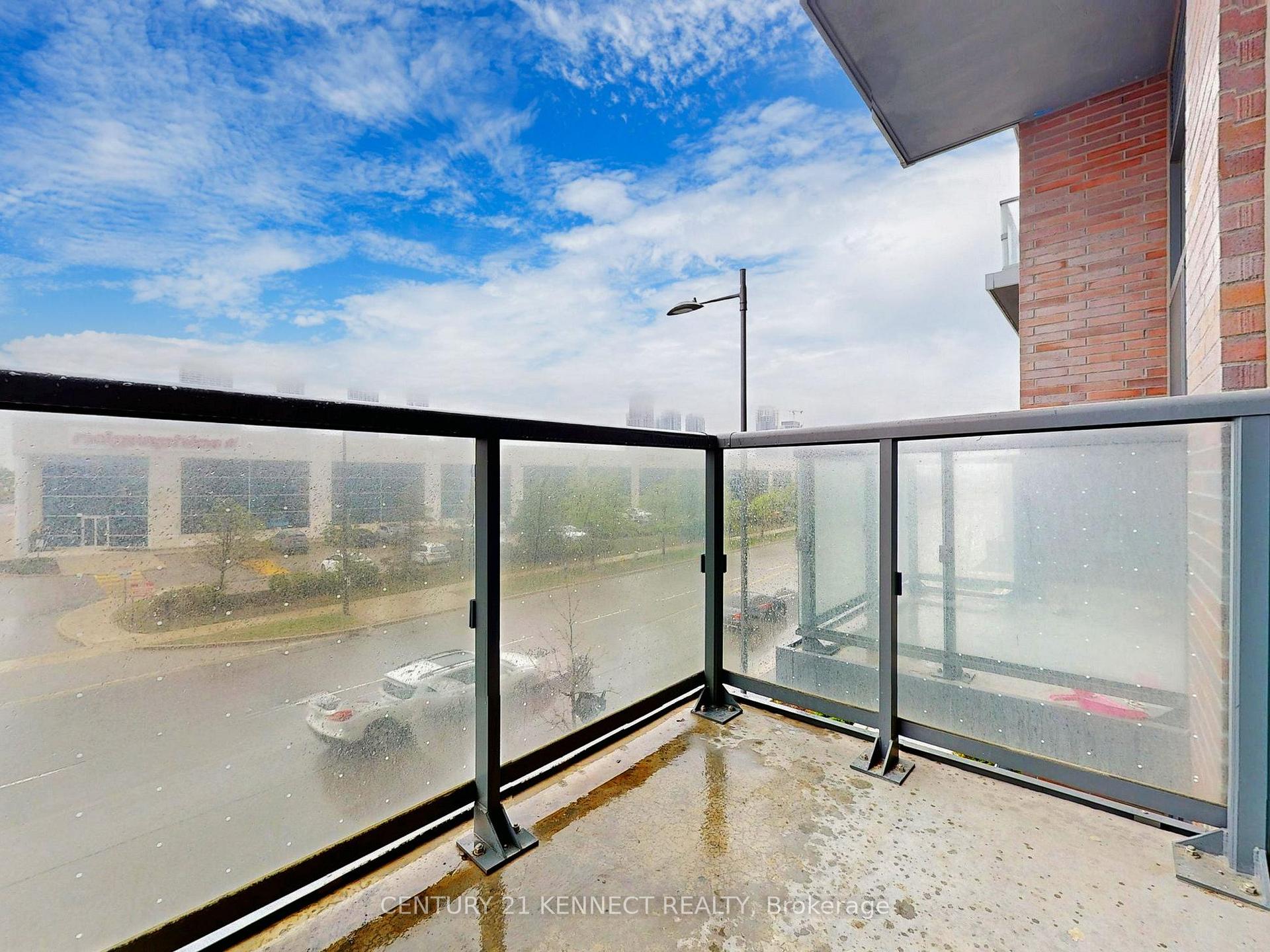 Photo 39 of Unit 215, 10 Honeycrisp Crescent, Vaughan, Vaughan Corporate Centre — HOMEH