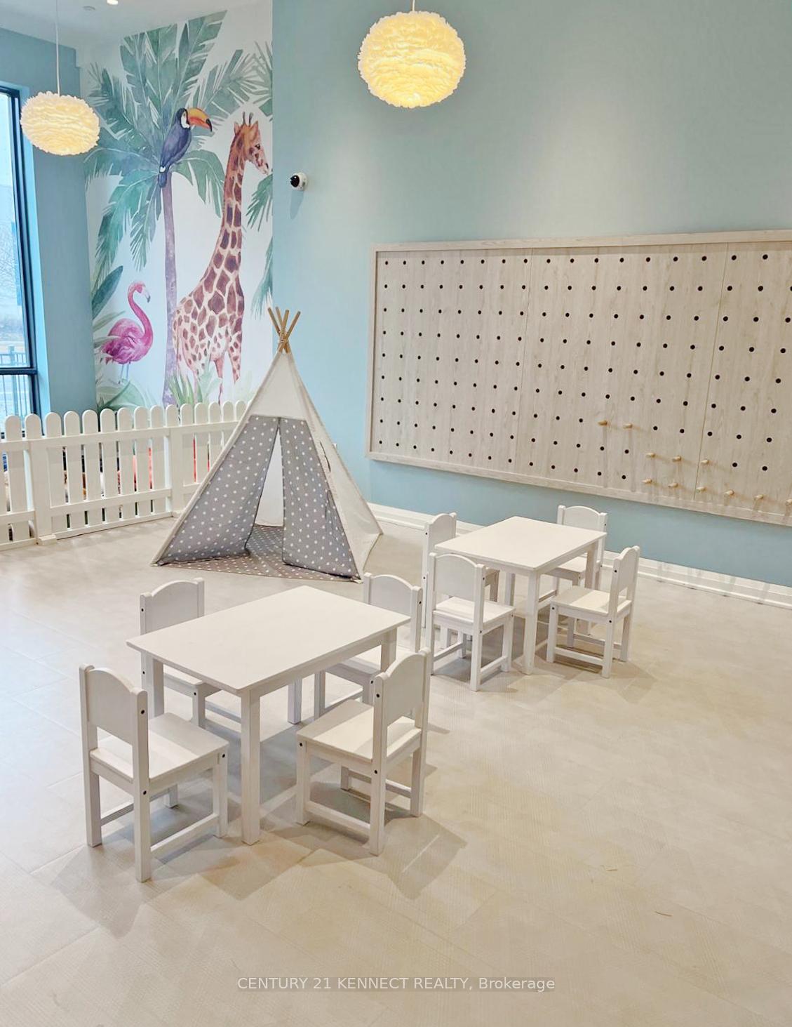 Photo 23 of Unit 215, 10 Honeycrisp Crescent, Vaughan, Vaughan Corporate Centre — HOMEH