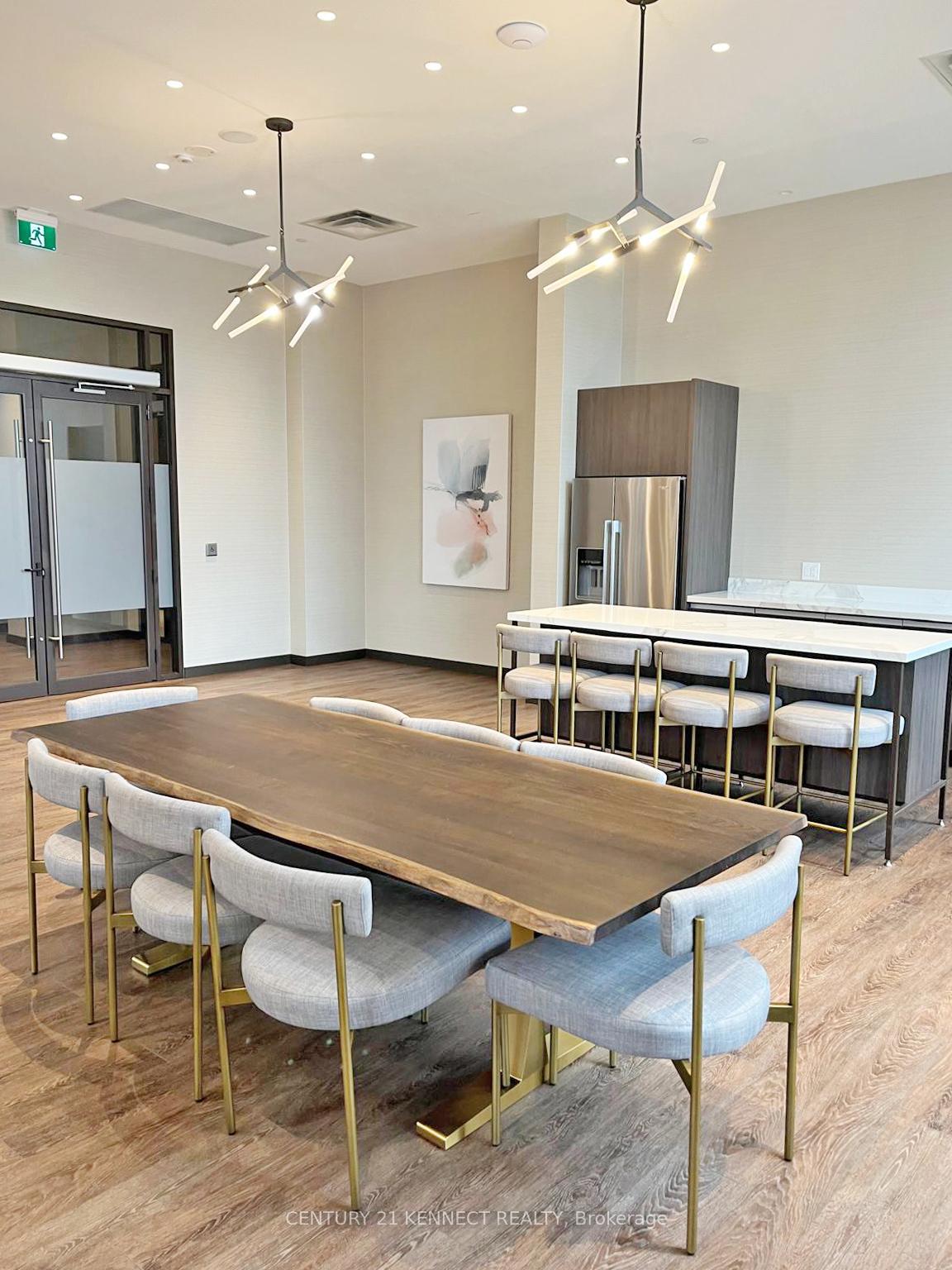 Photo 32 of Unit 215, 10 Honeycrisp Crescent, Vaughan, Vaughan Corporate Centre — HOMEH