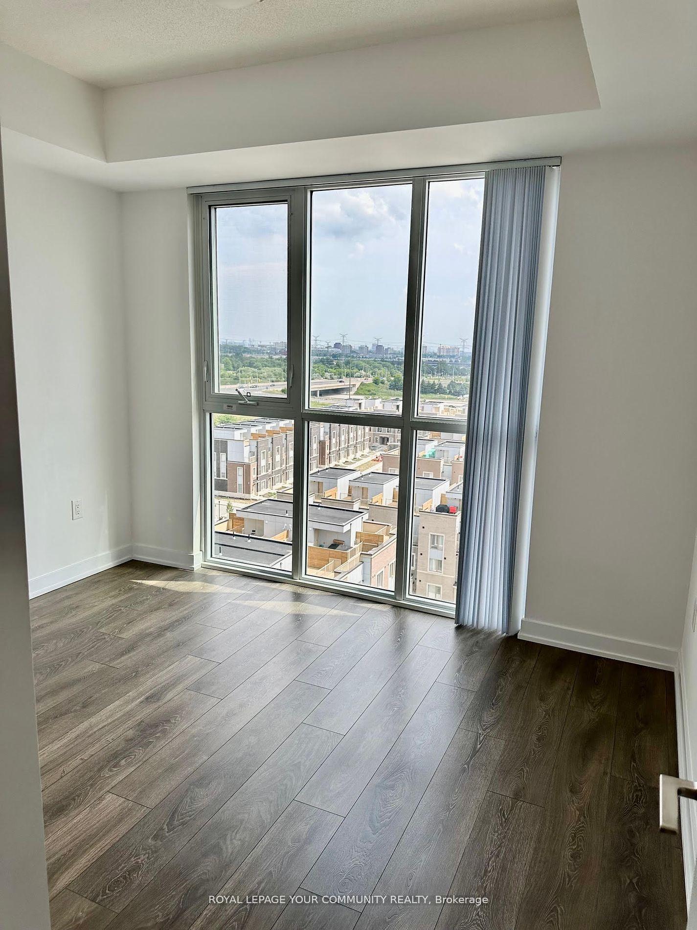 Photo 17 of Unit 1006, 38 Honeycrisp Crescent, Vaughan, Vaughan Corporate Centre — HOMEH