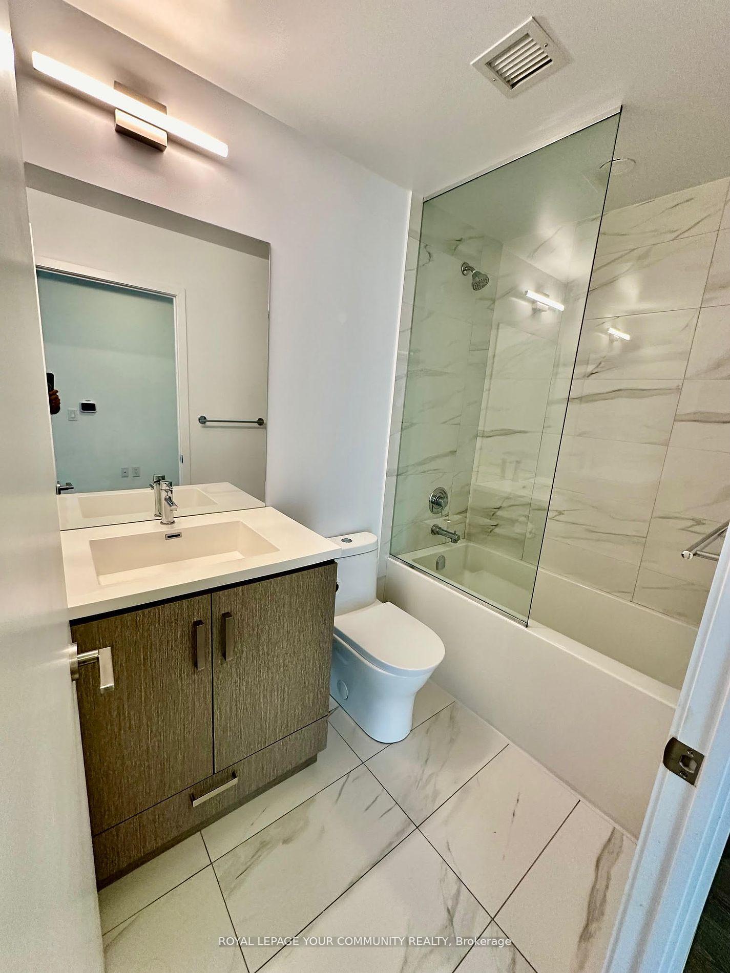 Photo 31 of Unit 1006, 38 Honeycrisp Crescent, Vaughan, Vaughan Corporate Centre — HOMEH
