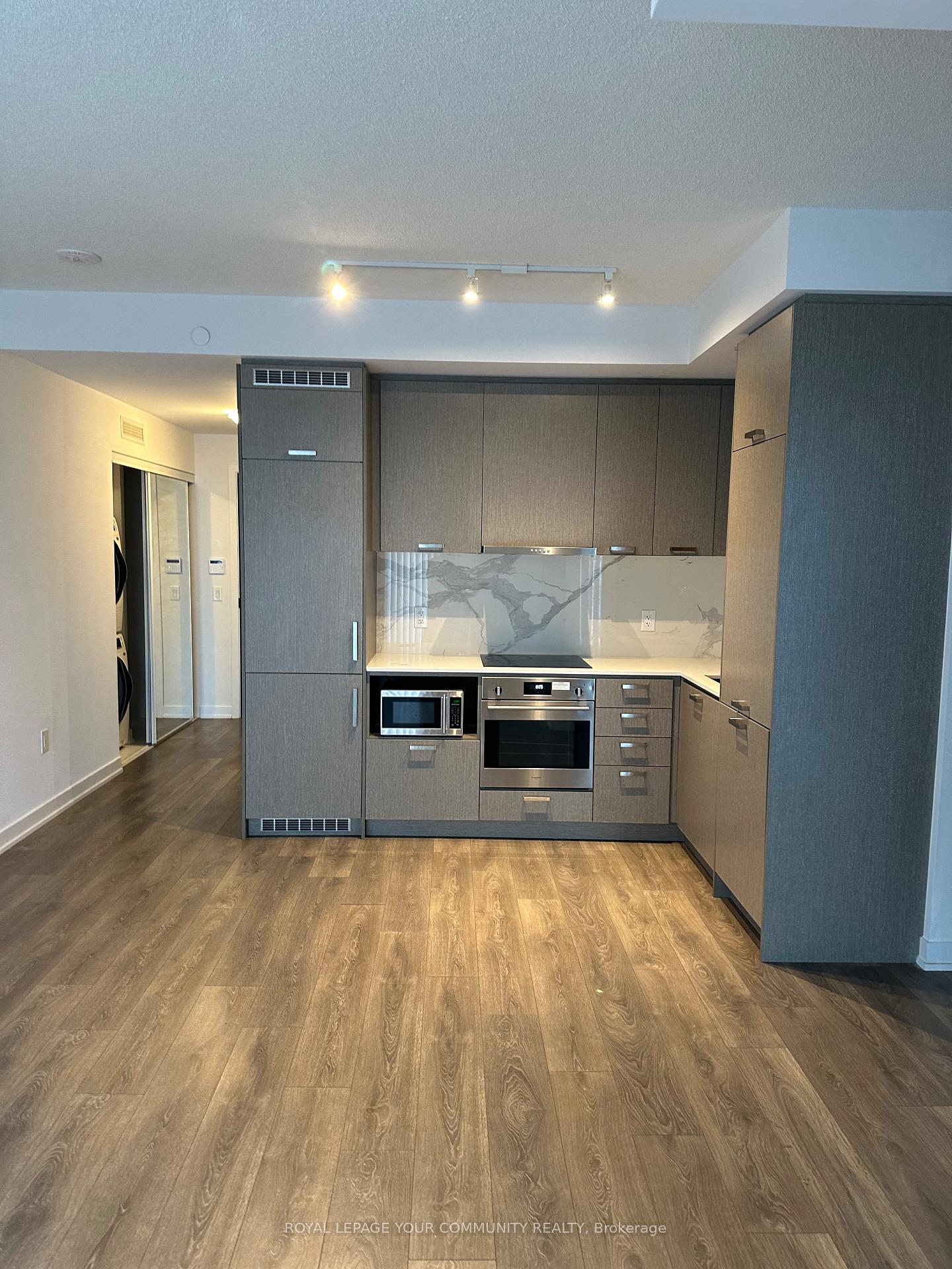 Photo 48 of Unit 1006, 38 Honeycrisp Crescent, Vaughan, Vaughan Corporate Centre — HOMEH