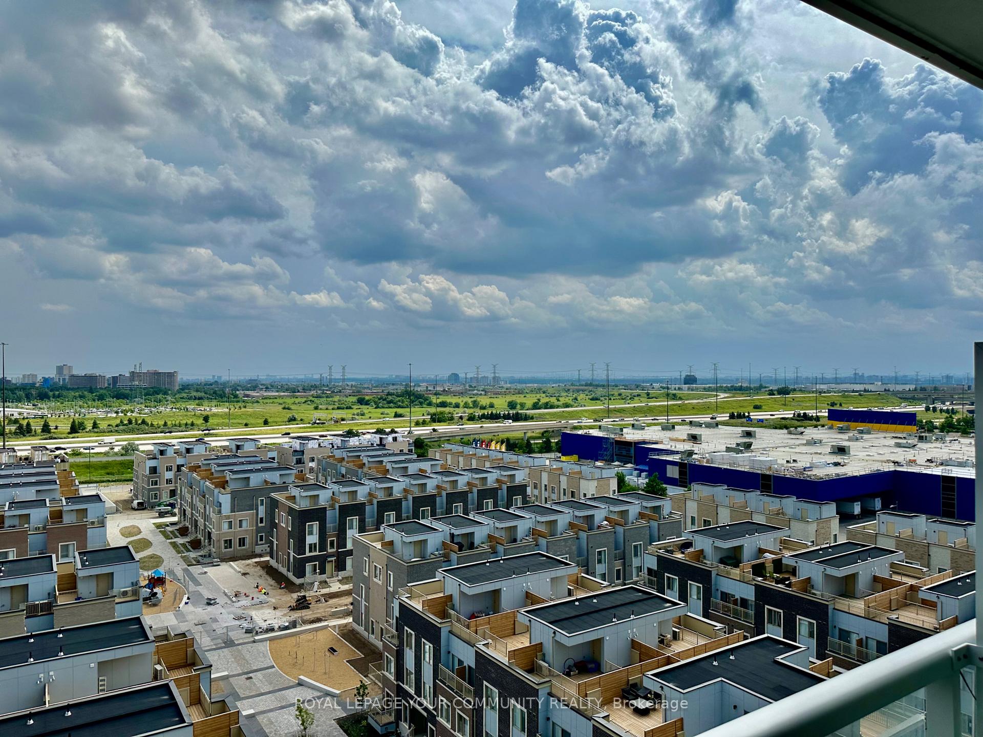 Photo 45 of Unit 1006, 38 Honeycrisp Crescent, Vaughan, Vaughan Corporate Centre — HOMEH