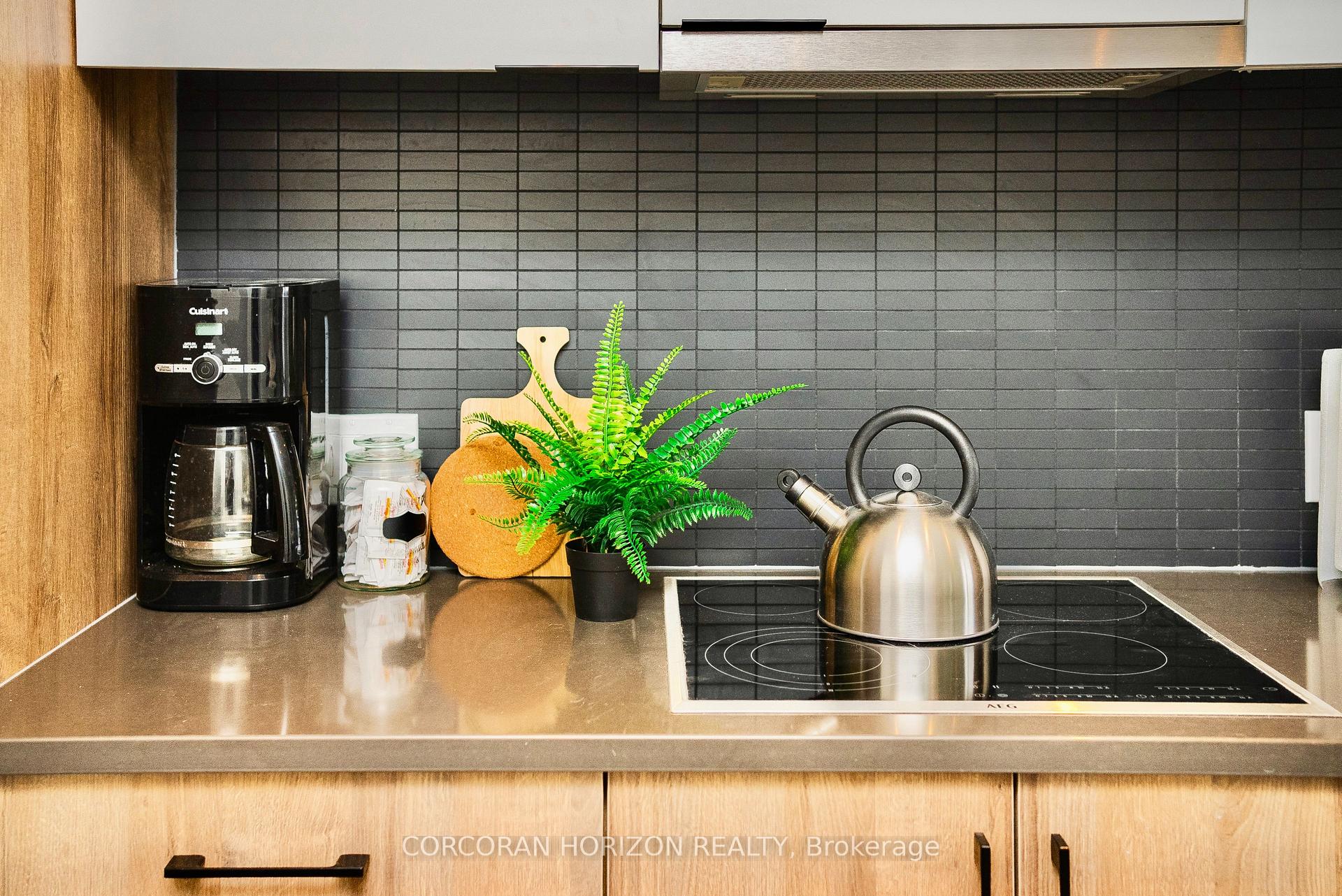 Photo 9 of Unit 1801, 741 King Street W, Kitchener — HOMEH