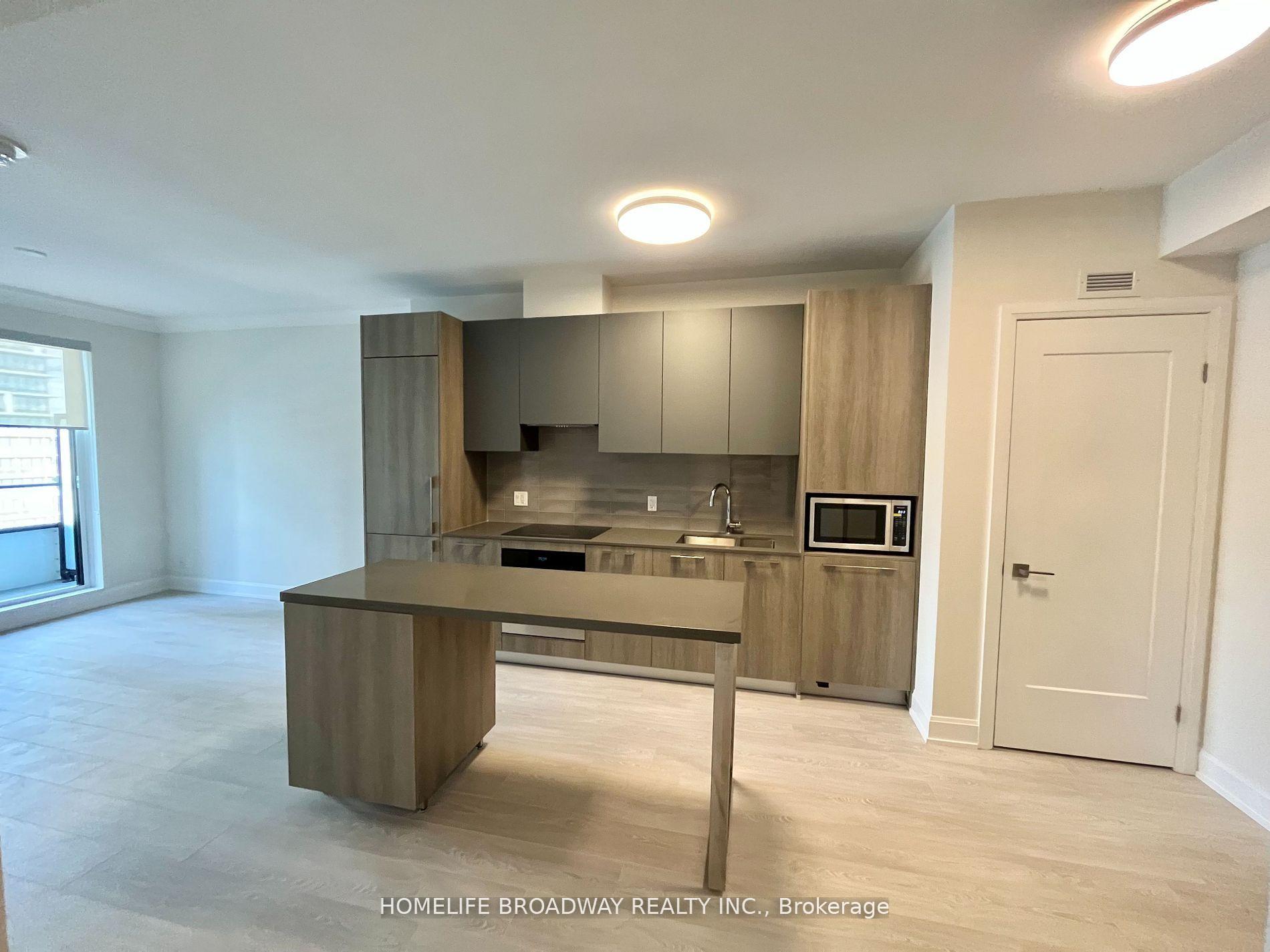 Photo 8 of Unit 826, 38 Water Walk Drive, Markham, Unionville — HOMEH