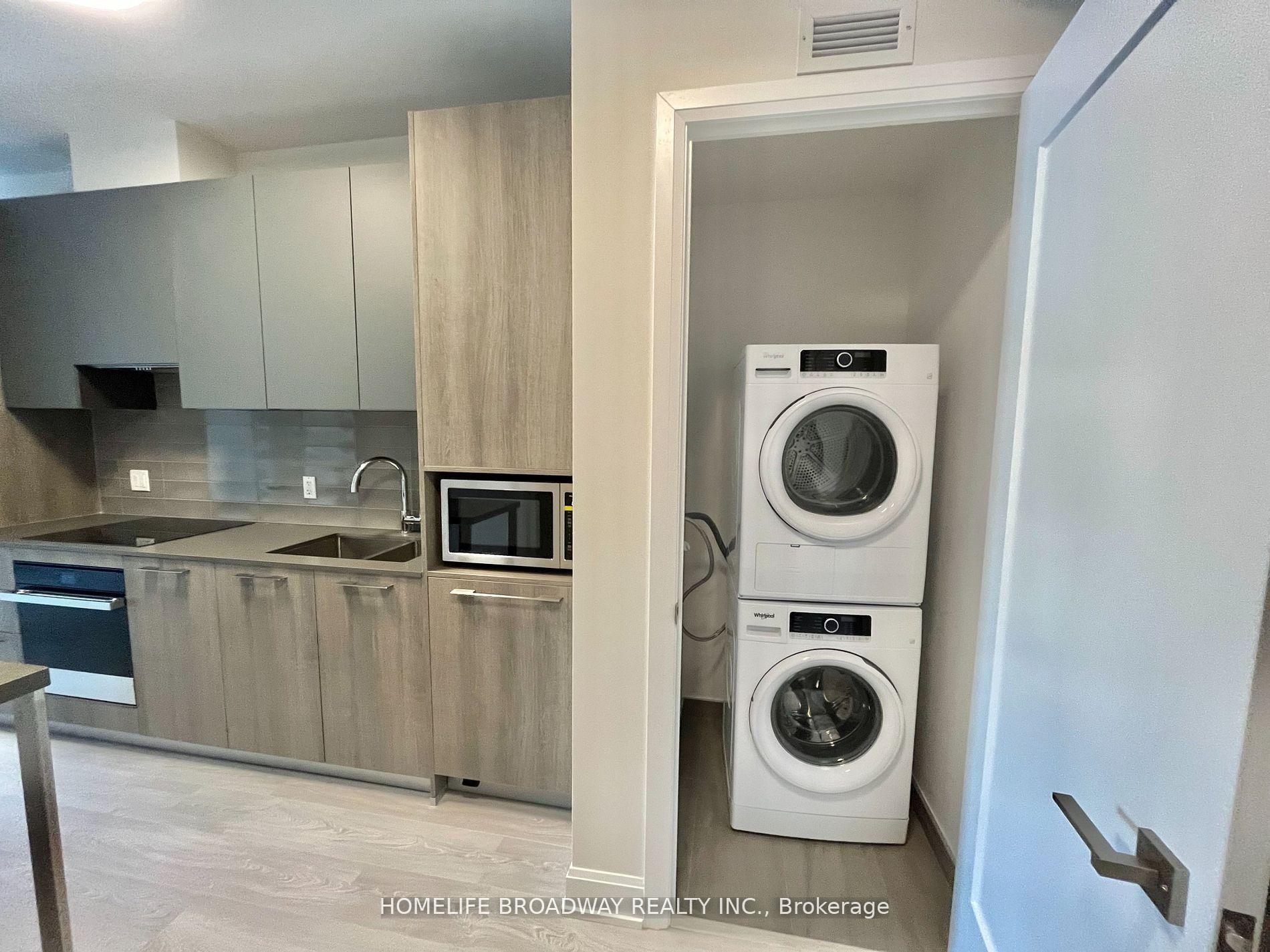 Photo 11 of Unit 826, 38 Water Walk Drive, Markham, Unionville — HOMEH
