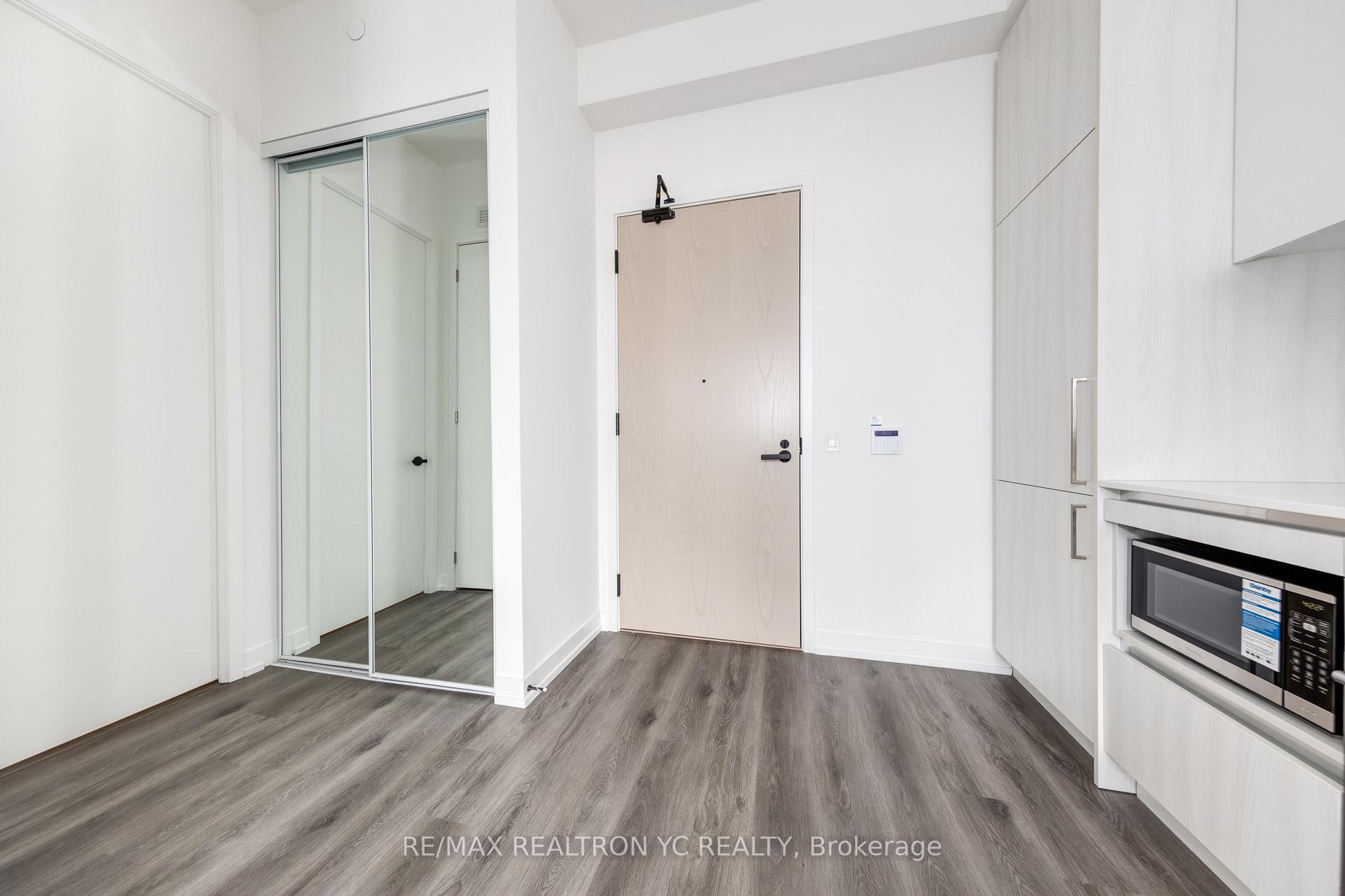 Photo 1 of Unit 4711, 225 Commerce Street, Vaughan, Vaughan Corporate Centre — HOMEH
