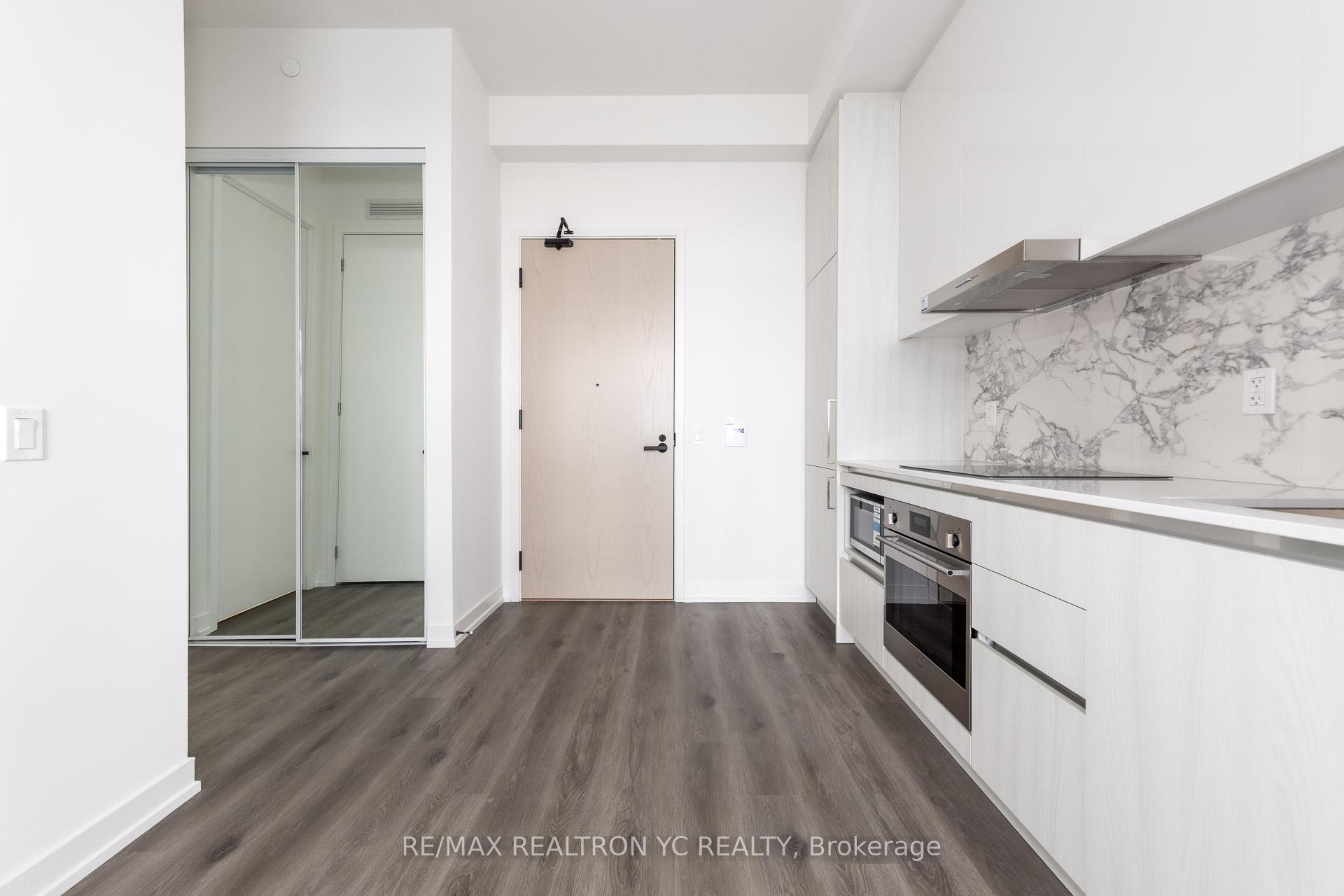 Photo 4 of Unit 4711, 225 Commerce Street, Vaughan, Vaughan Corporate Centre — HOMEH