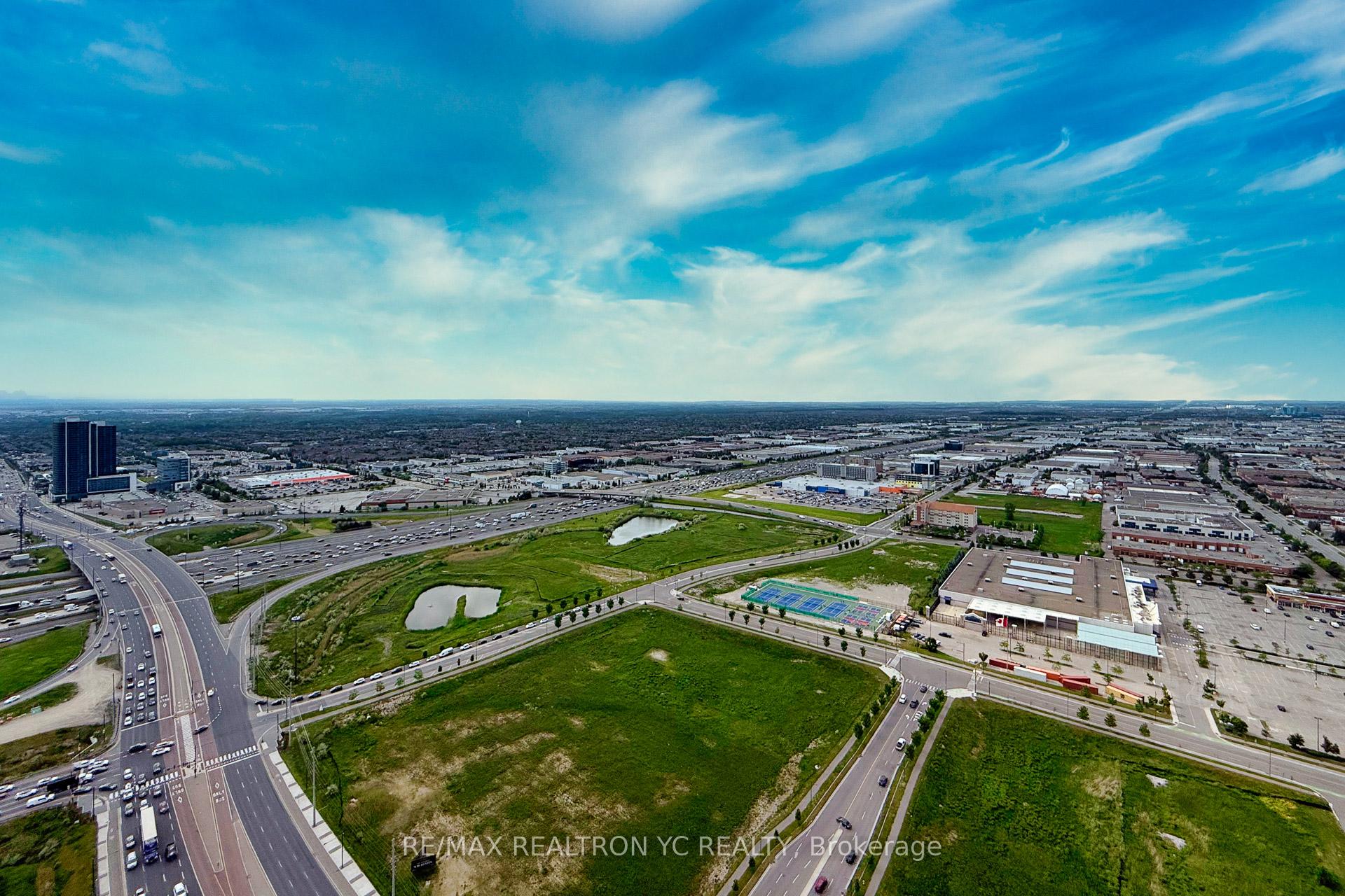 Photo 11 of Unit 4711, 225 Commerce Street, Vaughan, Vaughan Corporate Centre — HOMEH