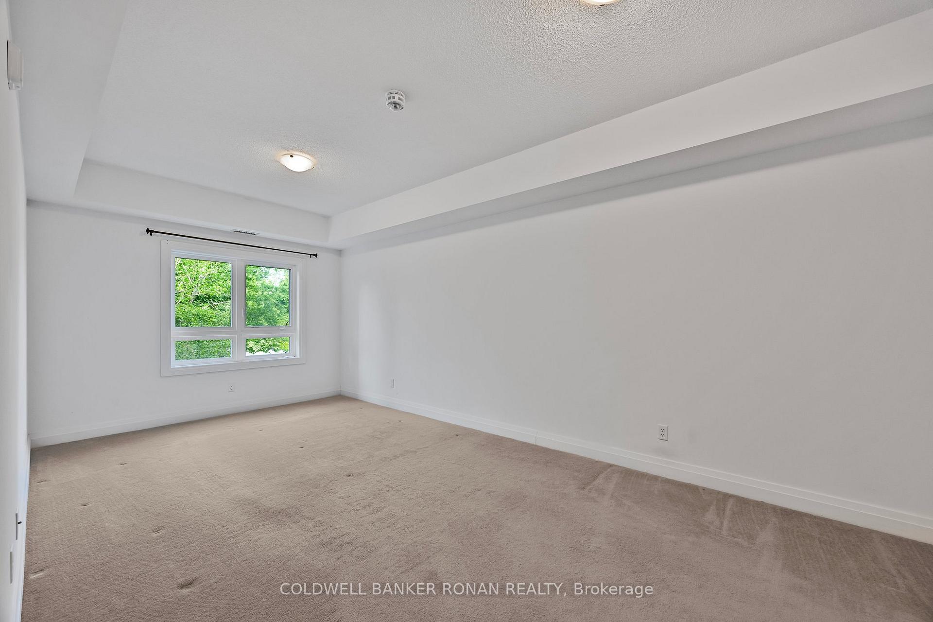 Photo 21 of Unit 210, 157 Wellington Street E, New Tecumseth, Alliston — HOMEH