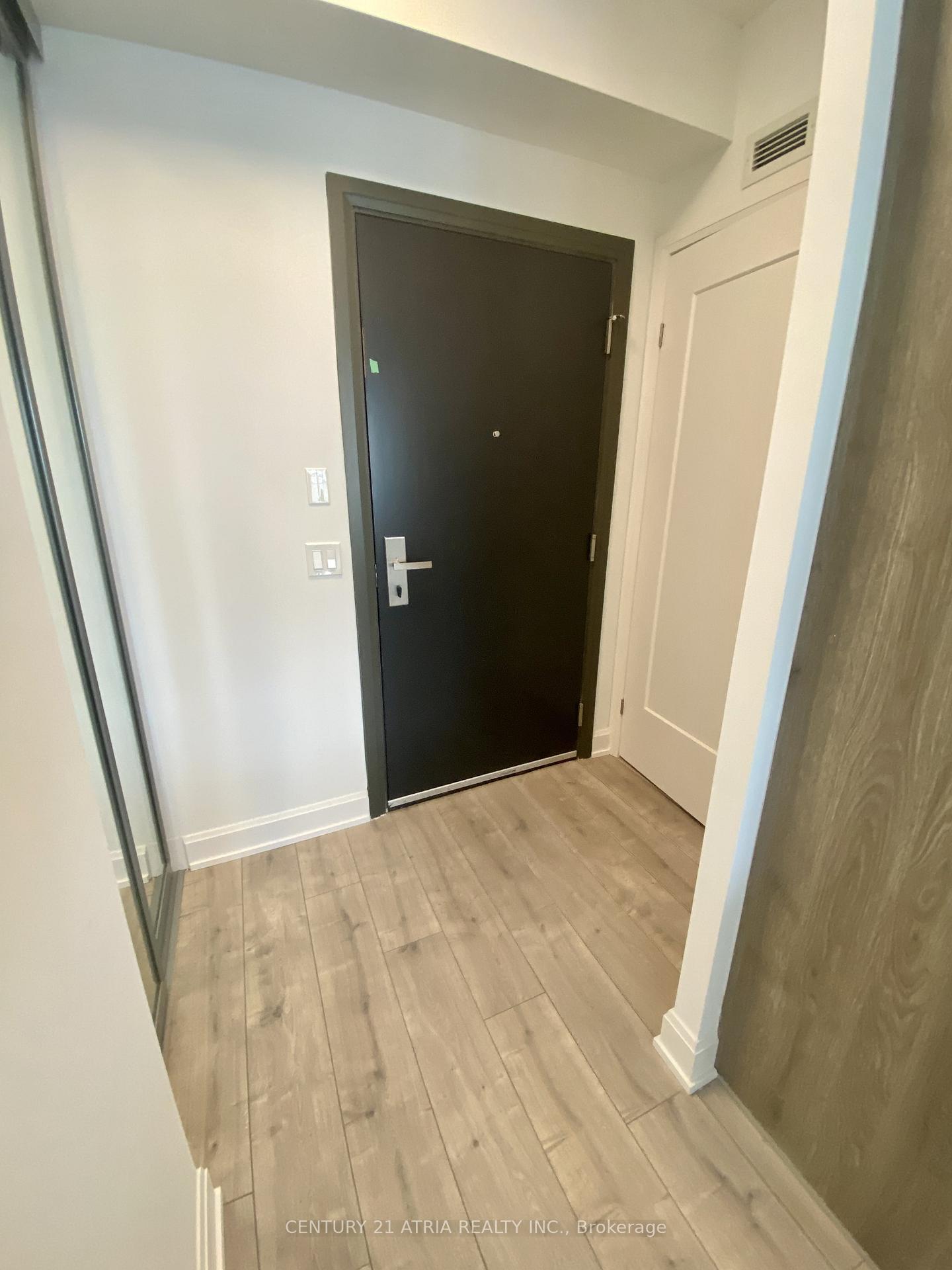 Photo 7 of Unit 211, 38 Water Walk Drive, Markham, Unionville — HOMEH