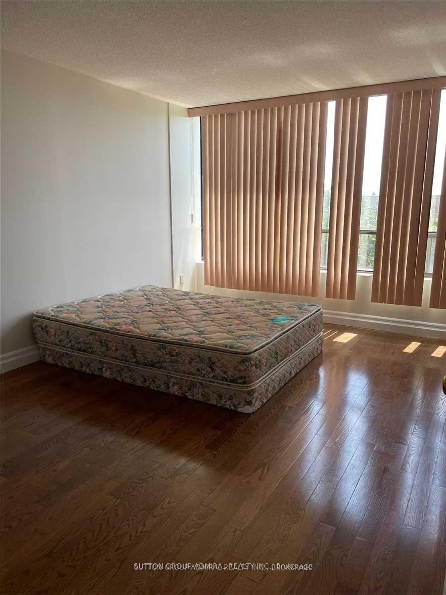 Photo 6 of Unit 509, 7420 Bathurst Street, Vaughan, Brownridge — HOMEH