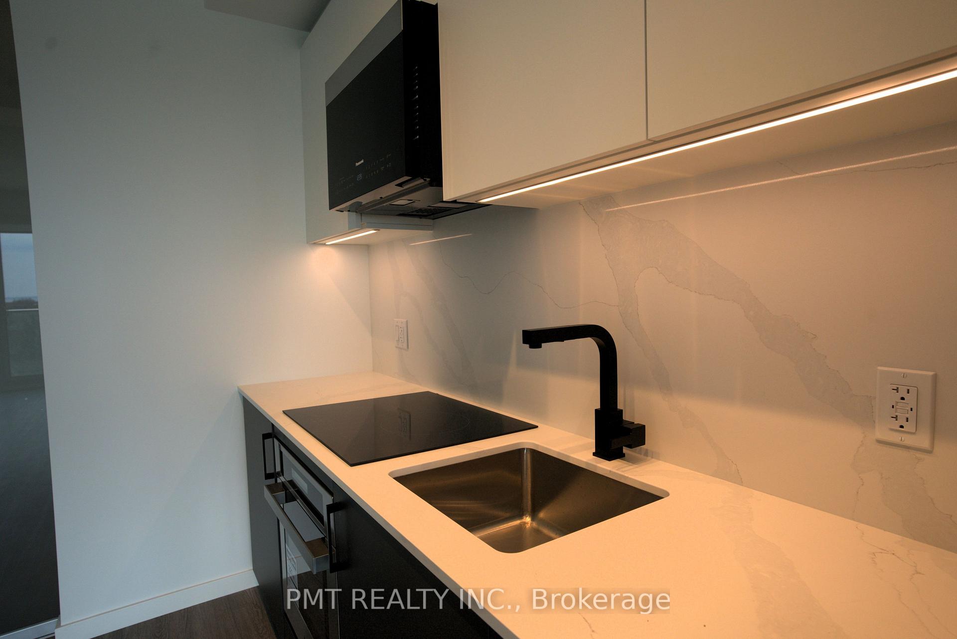 Photo 5 of Unit 602, 689 The Queensway, Etobicoke, Stonegate-Queensway — HOMEH