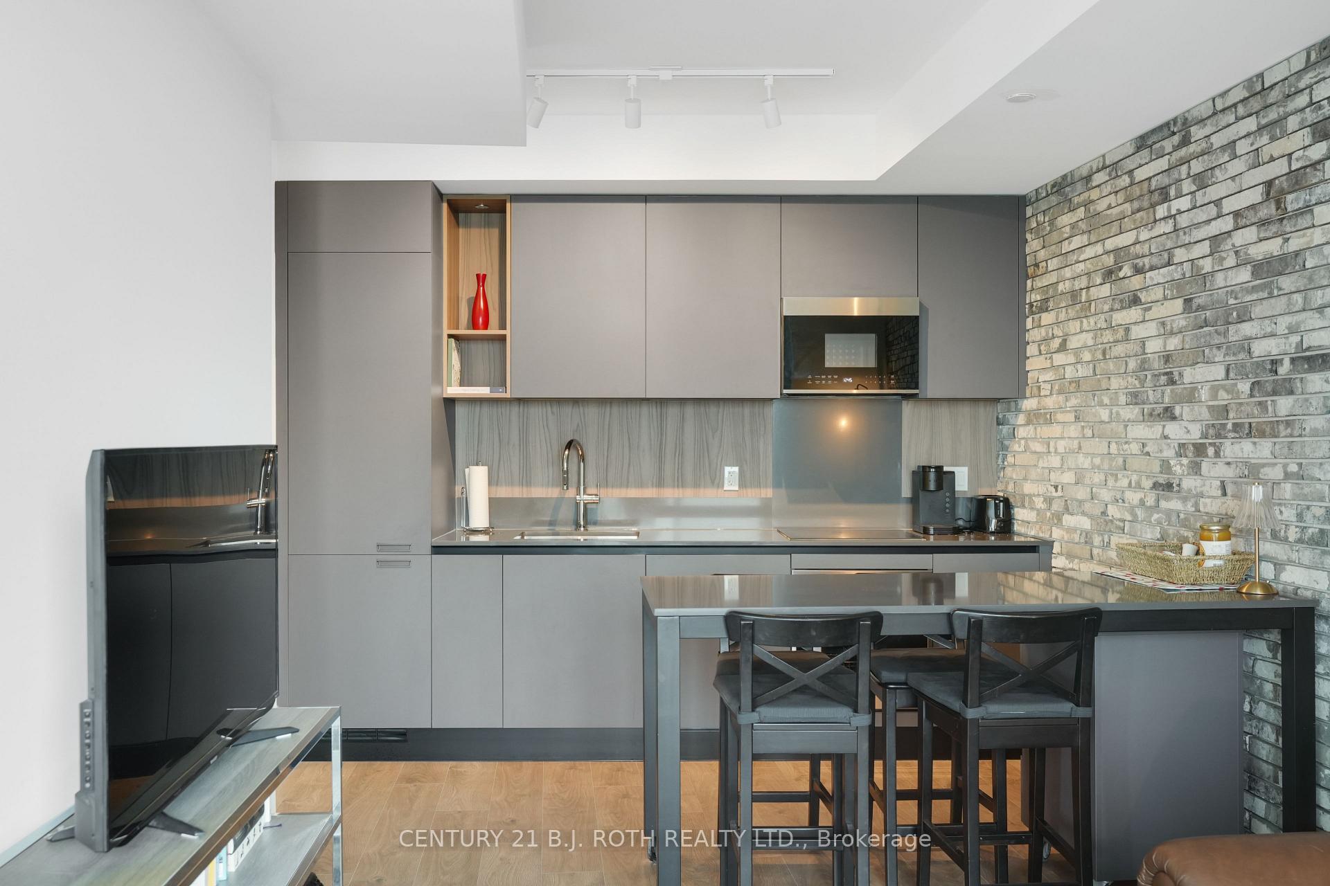 Photo 6 of Unit 1907, 39 Mary Street, Barrie, City Centre — HOMEH