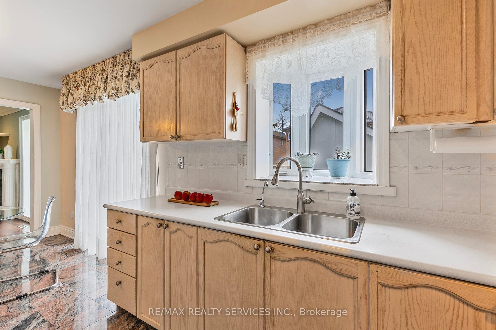 Photo 18 of 14 Livingston Drive, Caledon, Rural Caledon — HOMEH