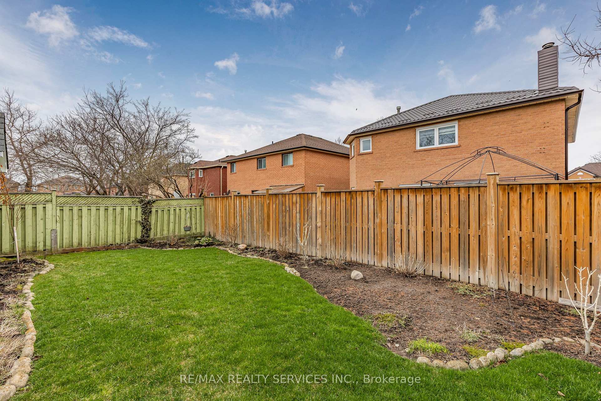 Photo 36 of 14 Livingston Drive, Caledon, Rural Caledon — HOMEH