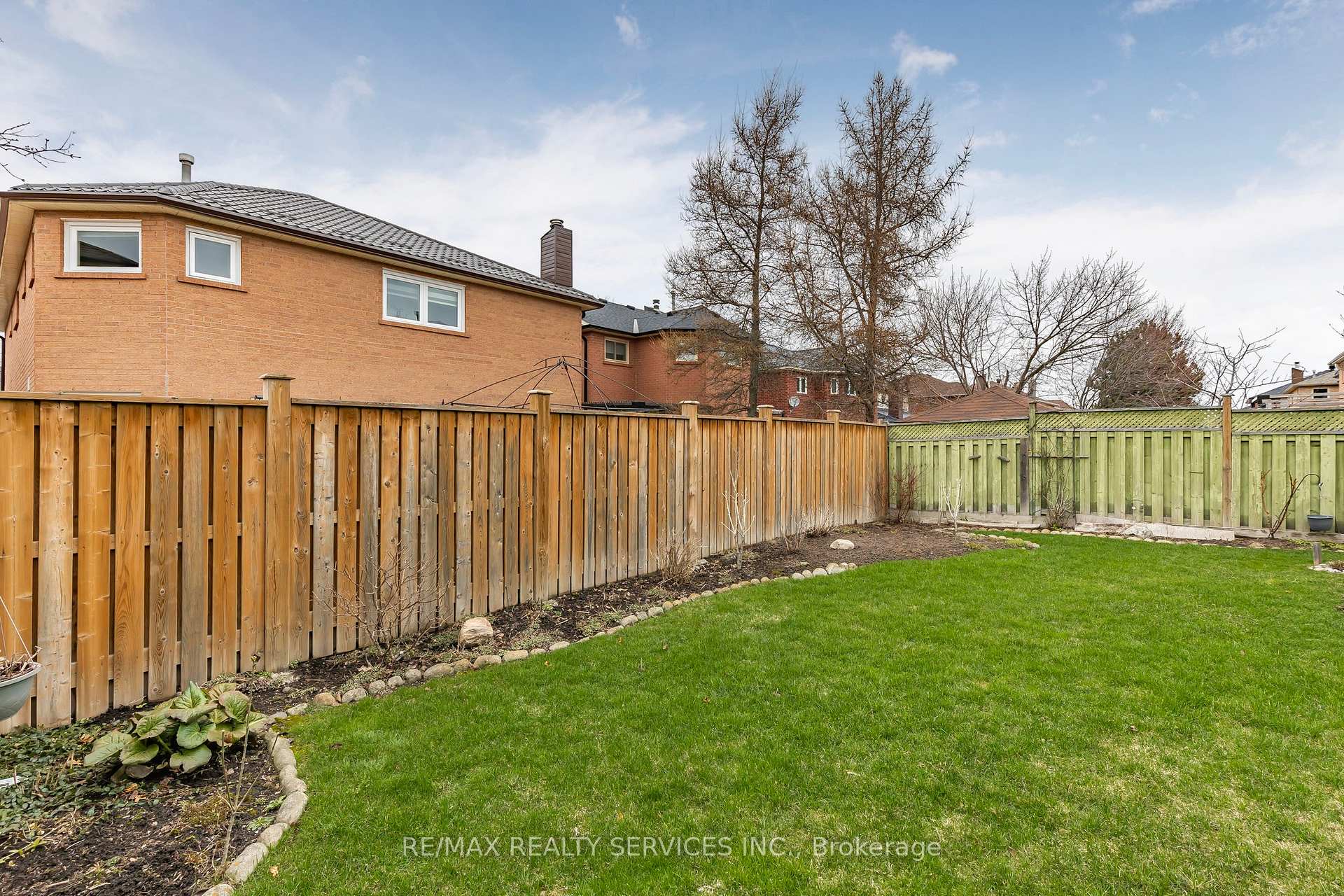Photo 37 of 14 Livingston Drive, Caledon, Rural Caledon — HOMEH
