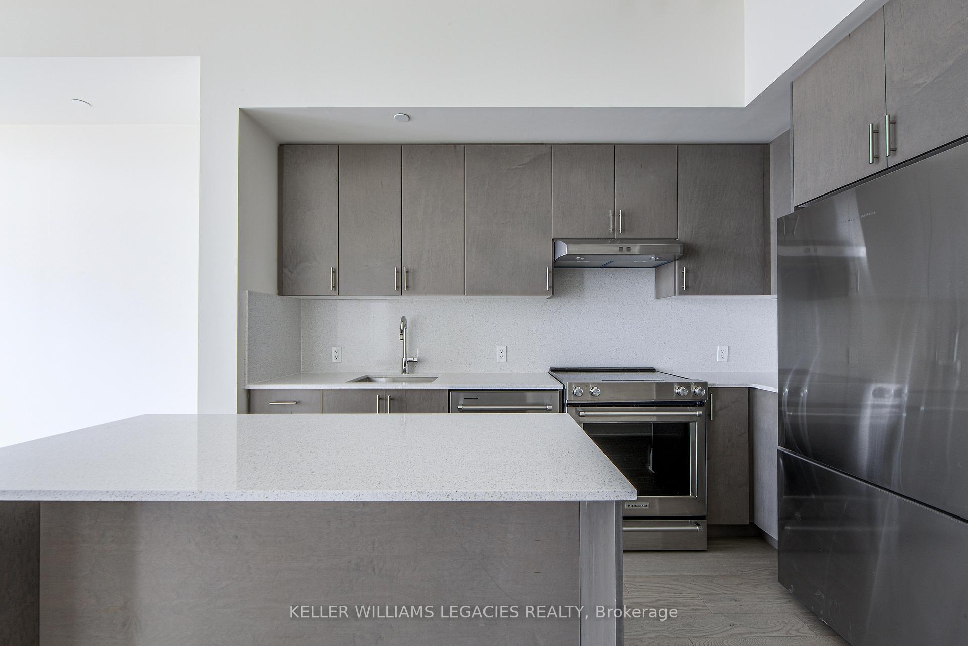 Photo 19 of Unit PH110, 9000 Jane Street, Vaughan, Concord — HOMEH