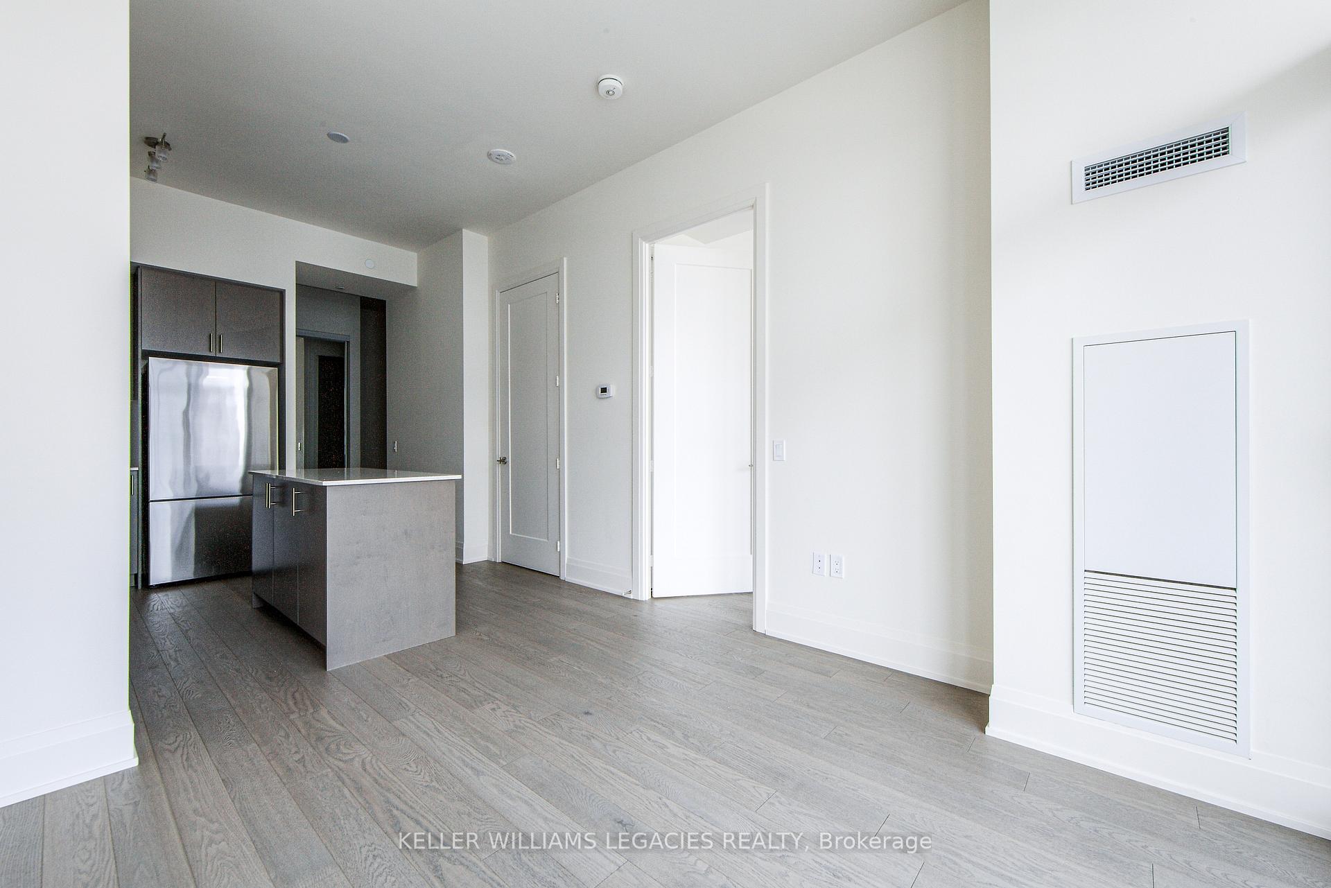Photo 16 of Unit PH110, 9000 Jane Street, Vaughan, Concord — HOMEH