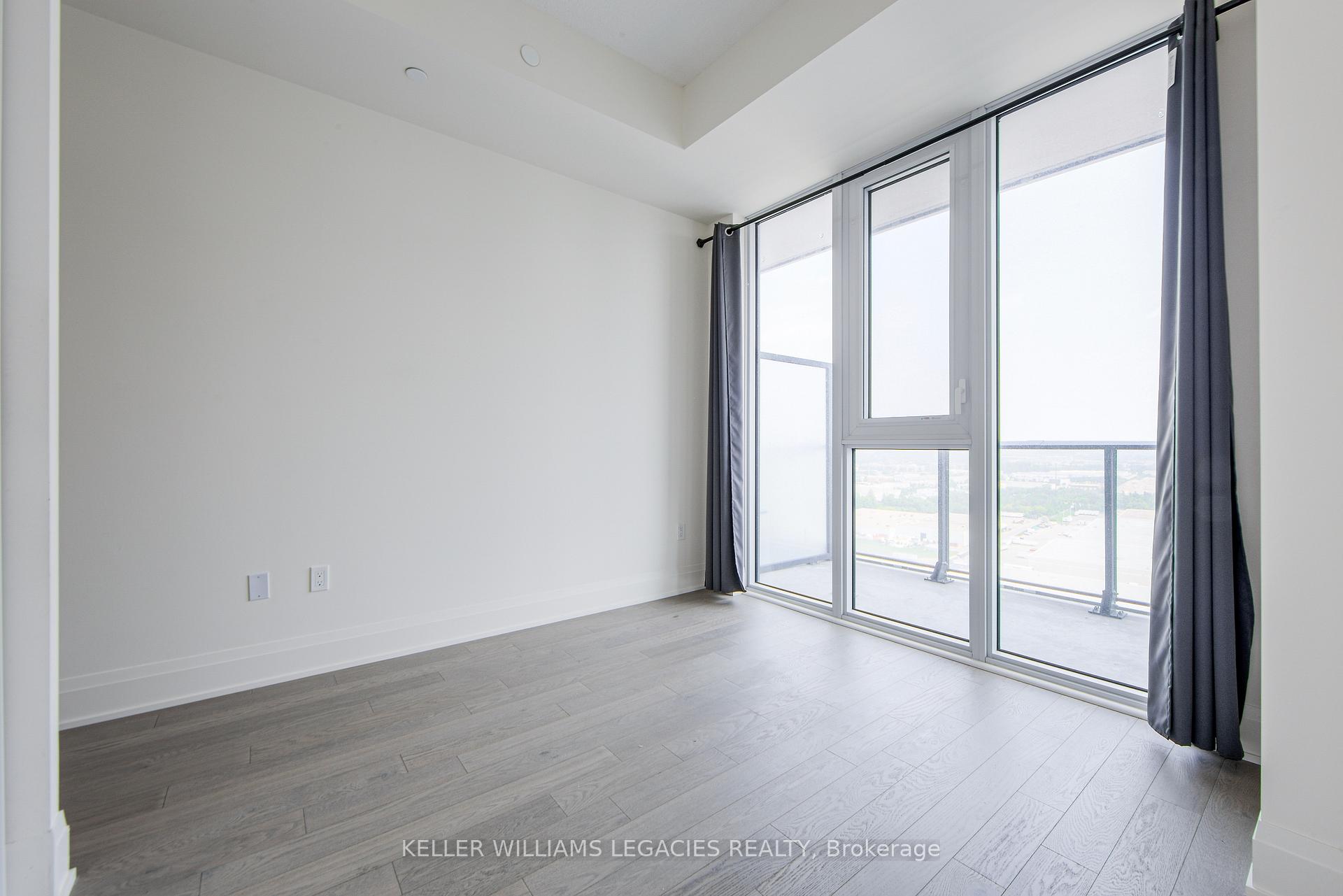 Photo 25 of Unit PH110, 9000 Jane Street, Vaughan, Concord — HOMEH