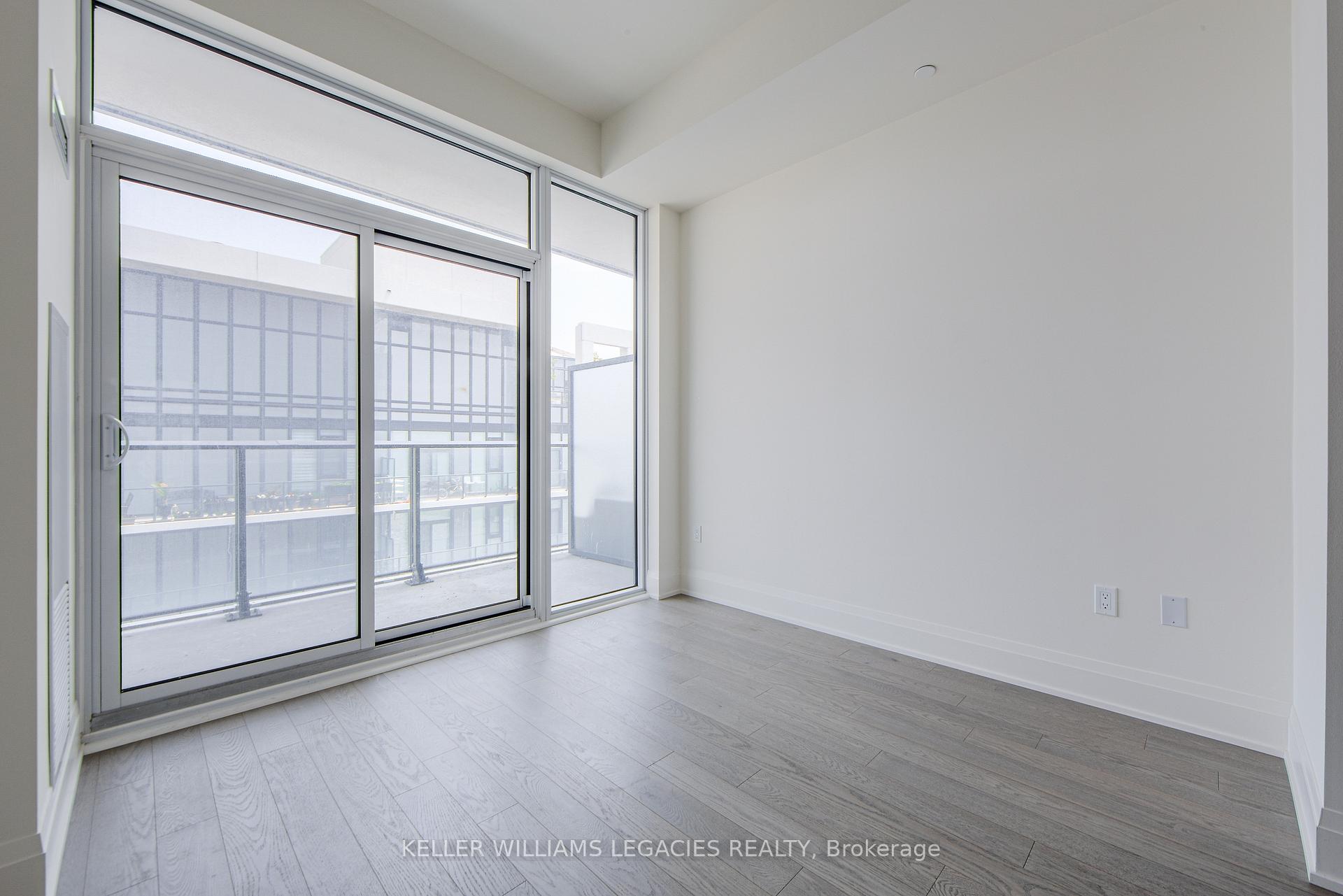 Photo 18 of Unit PH110, 9000 Jane Street, Vaughan, Concord — HOMEH