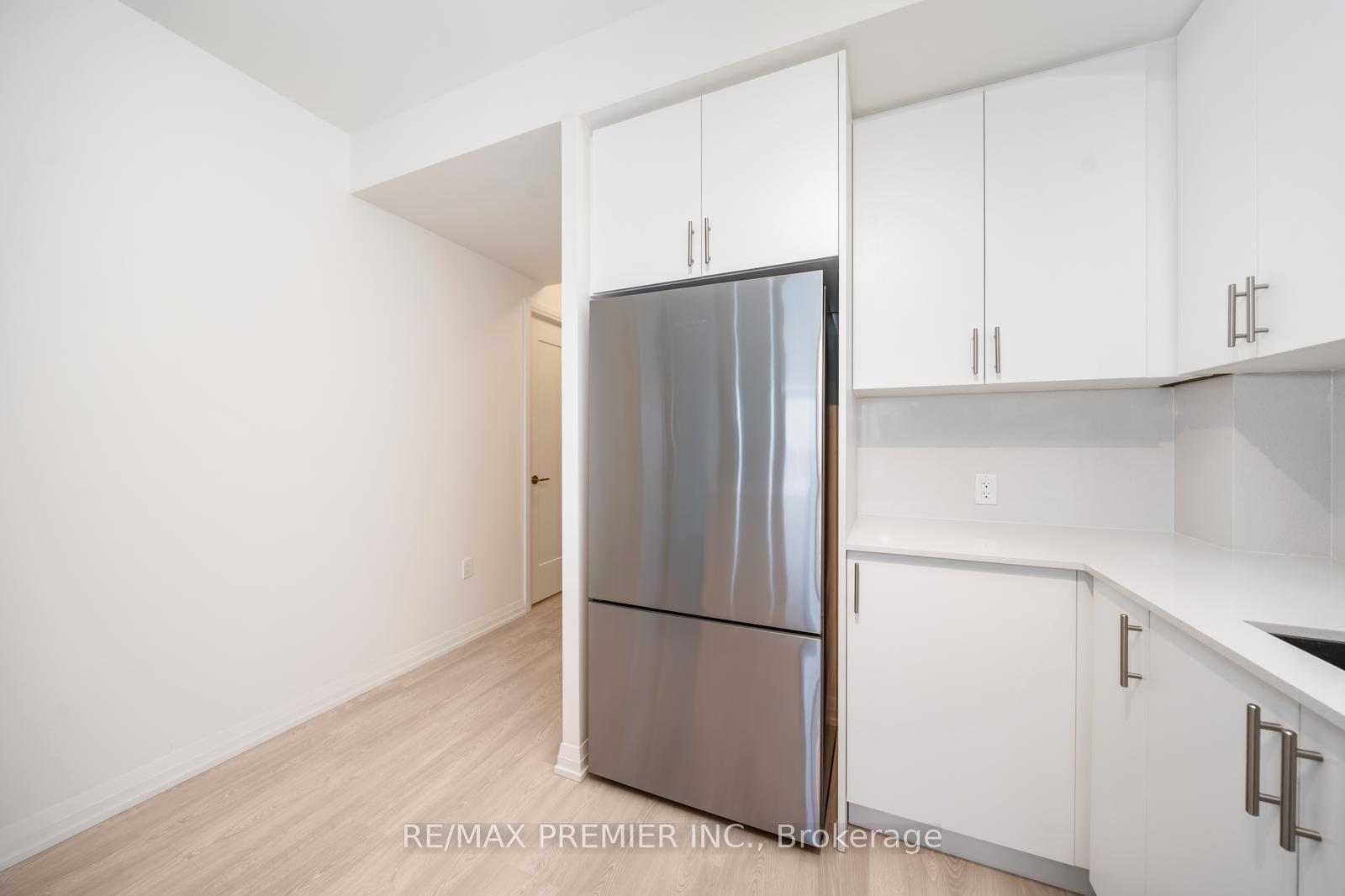 Photo 4 of Unit 330, 8960 Jane Street, Vaughan, Concord — HOMEH