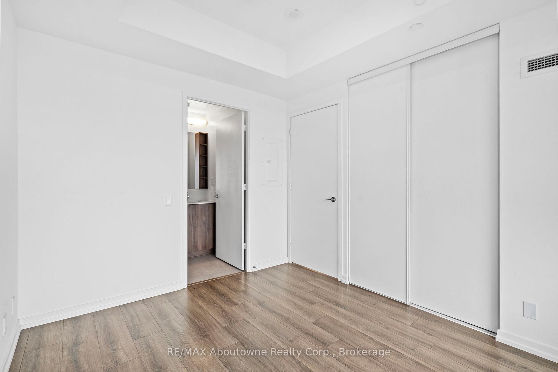 Photo 4 of Unit 3312, 7890 Jane Street, Vaughan, Concord — HOMEH