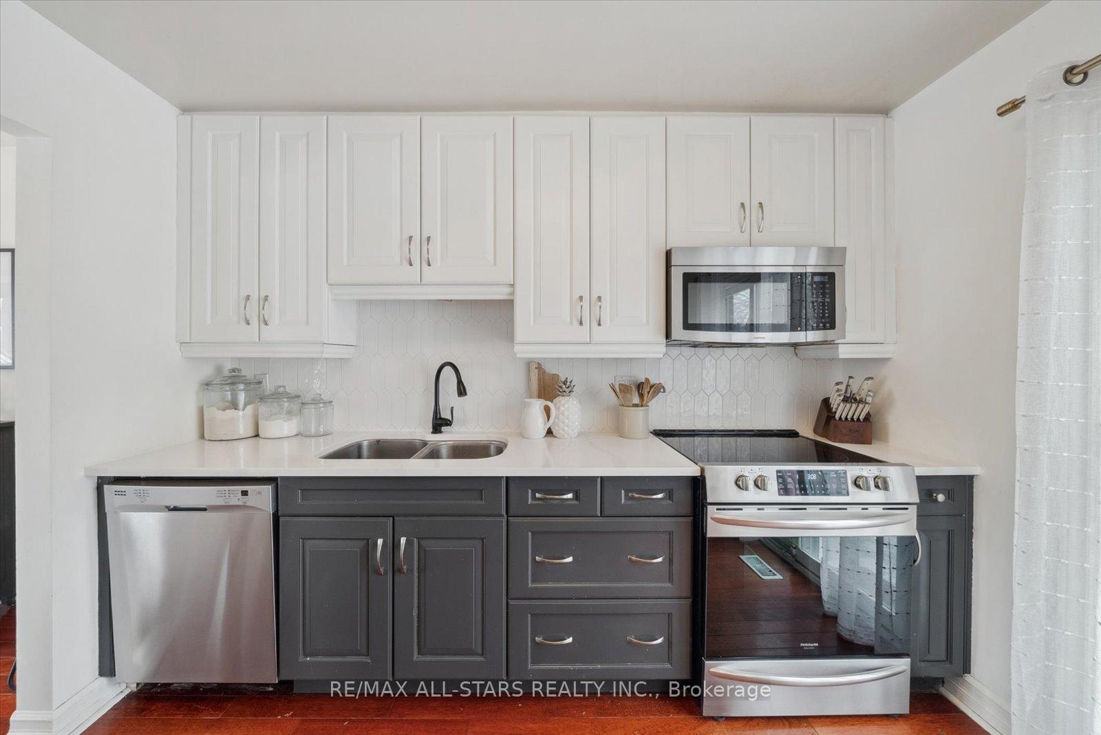 Photo 10 of 33 Pepler Place, Barrie, Sunnidale — HOMEH