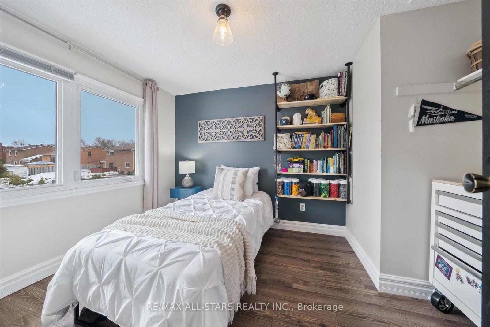 Photo 23 of 33 Pepler Place, Barrie, Sunnidale — HOMEH