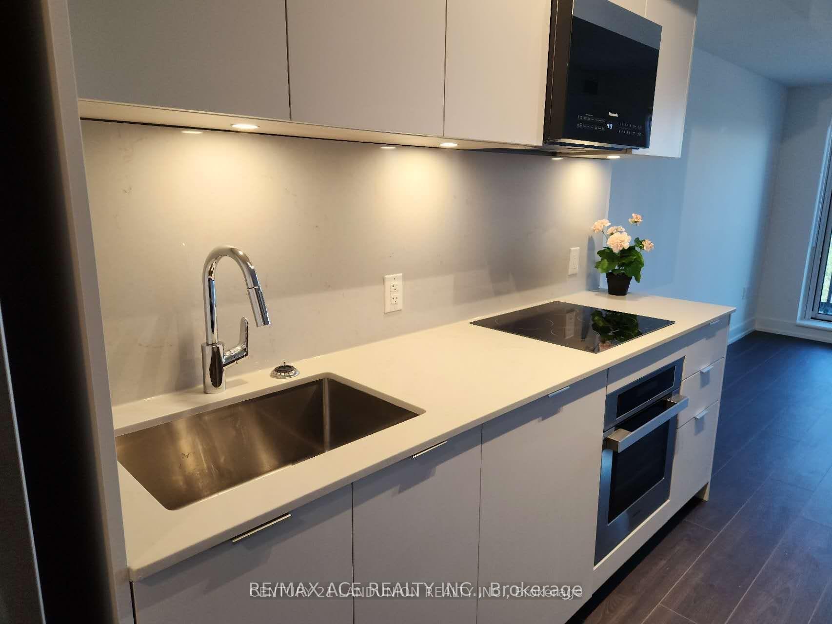 Photo 13 of Unit 916, 8 Cedarland Drive, Markham, Unionville — HOMEH