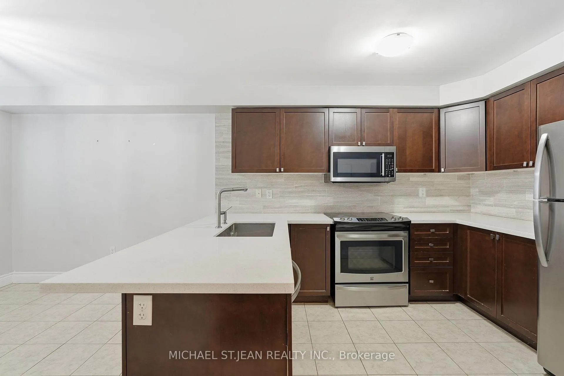 Photo 10 of Unit 48, 7 Sirente Drive, Hamilton, Crerar — HOMEH