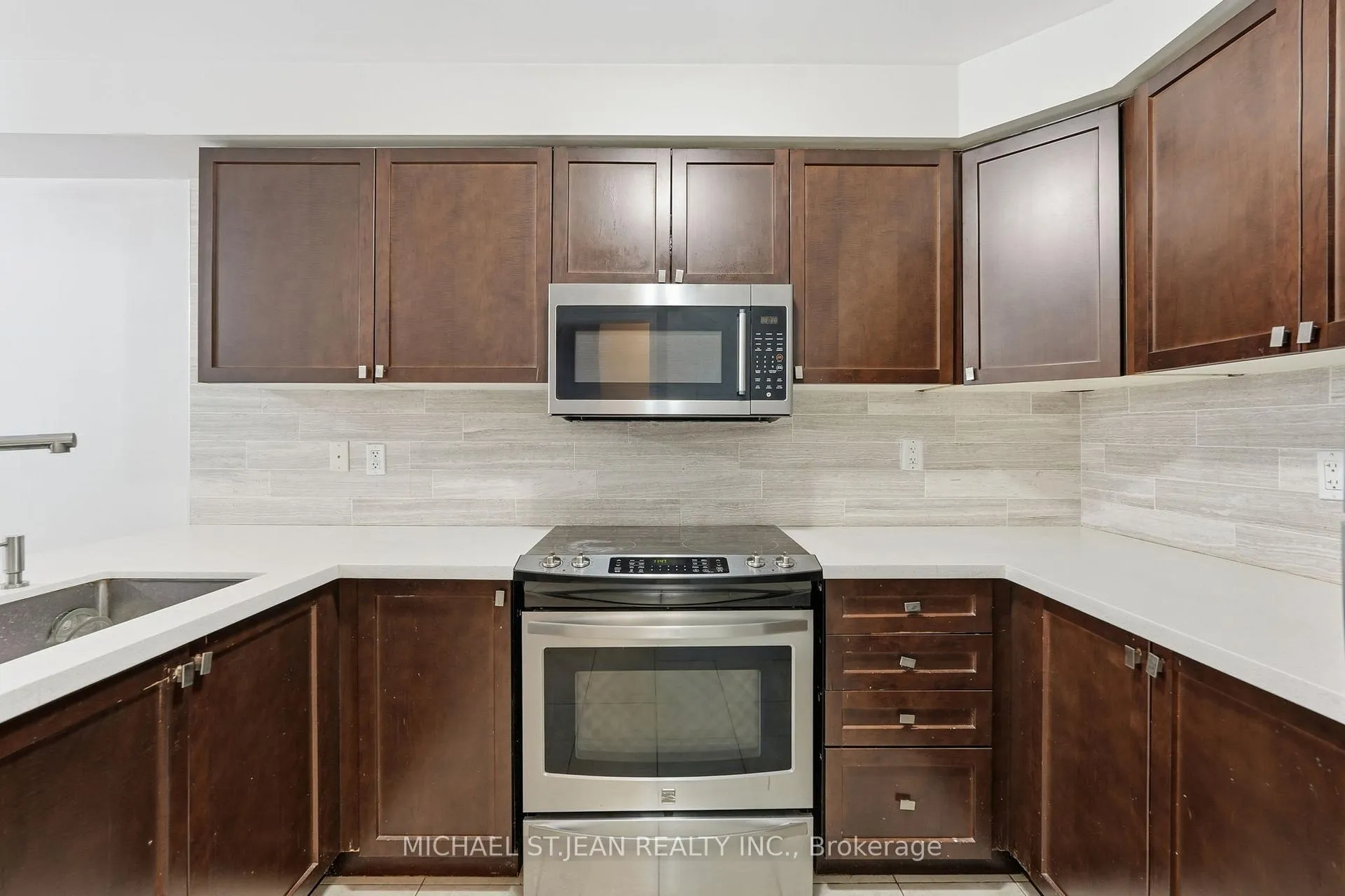 Photo 13 of Unit 48, 7 Sirente Drive, Hamilton, Crerar — HOMEH