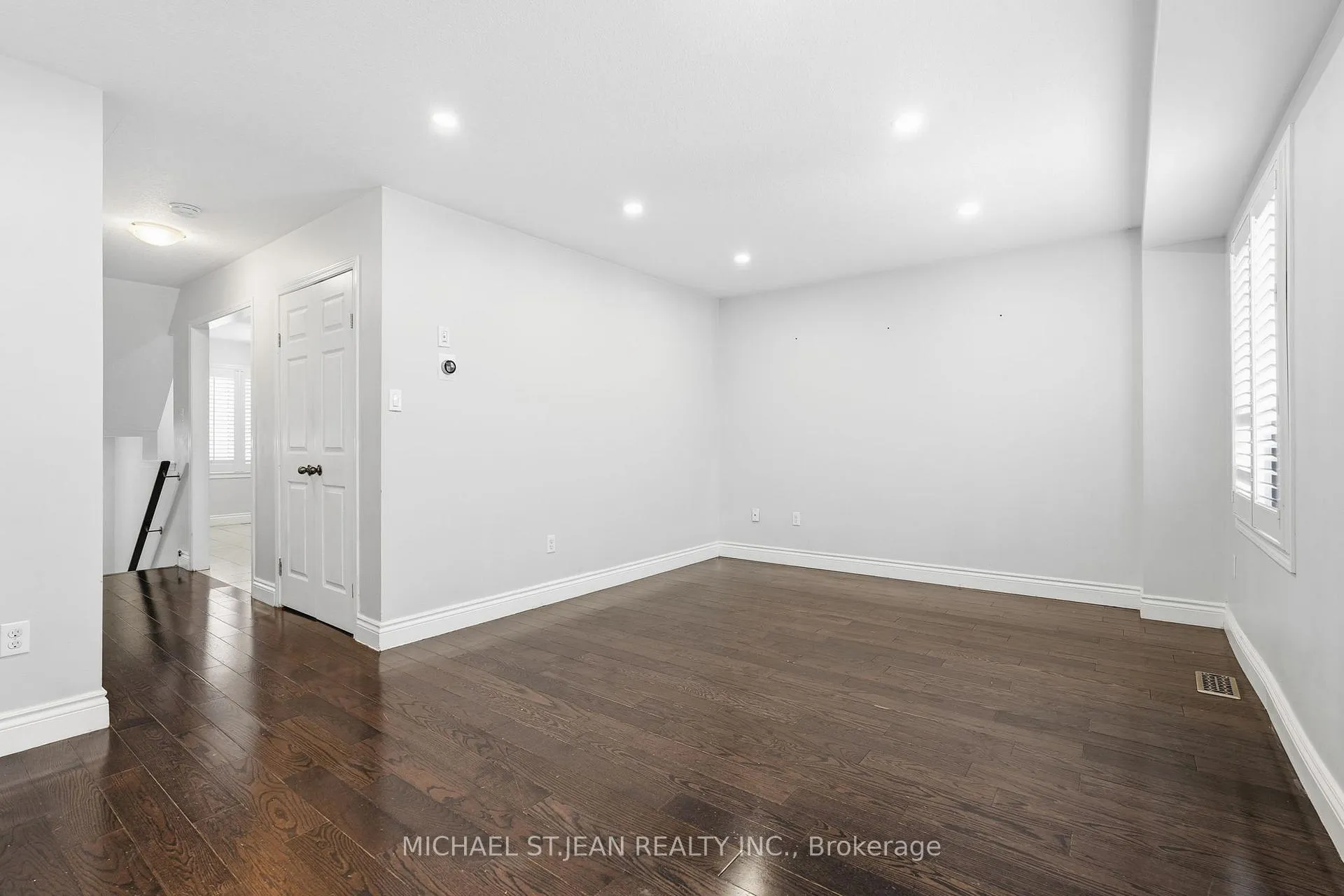 Photo 19 of Unit 48, 7 Sirente Drive, Hamilton, Crerar — HOMEH